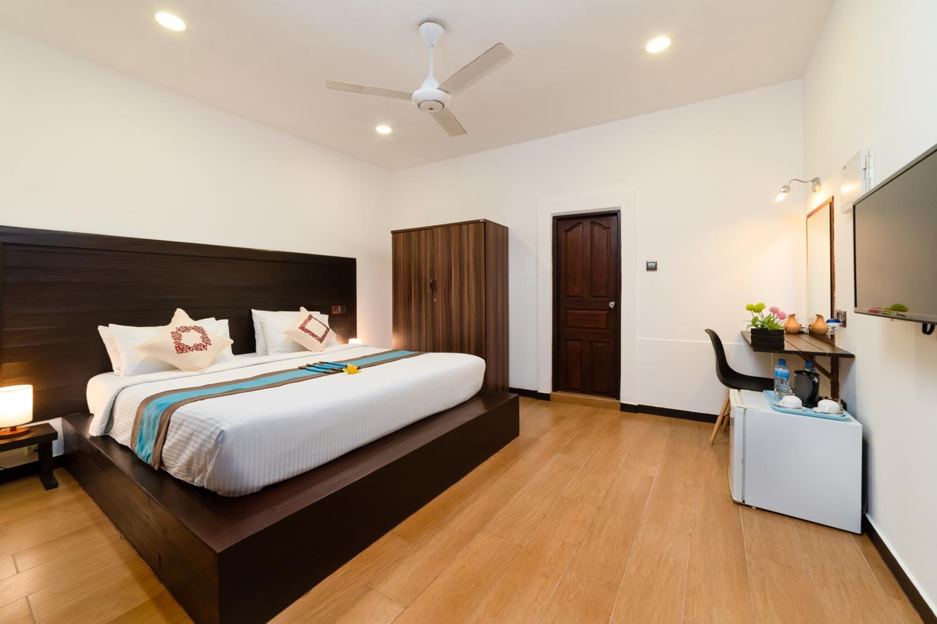 Deluxe Triple Room With Beach Access photo 3