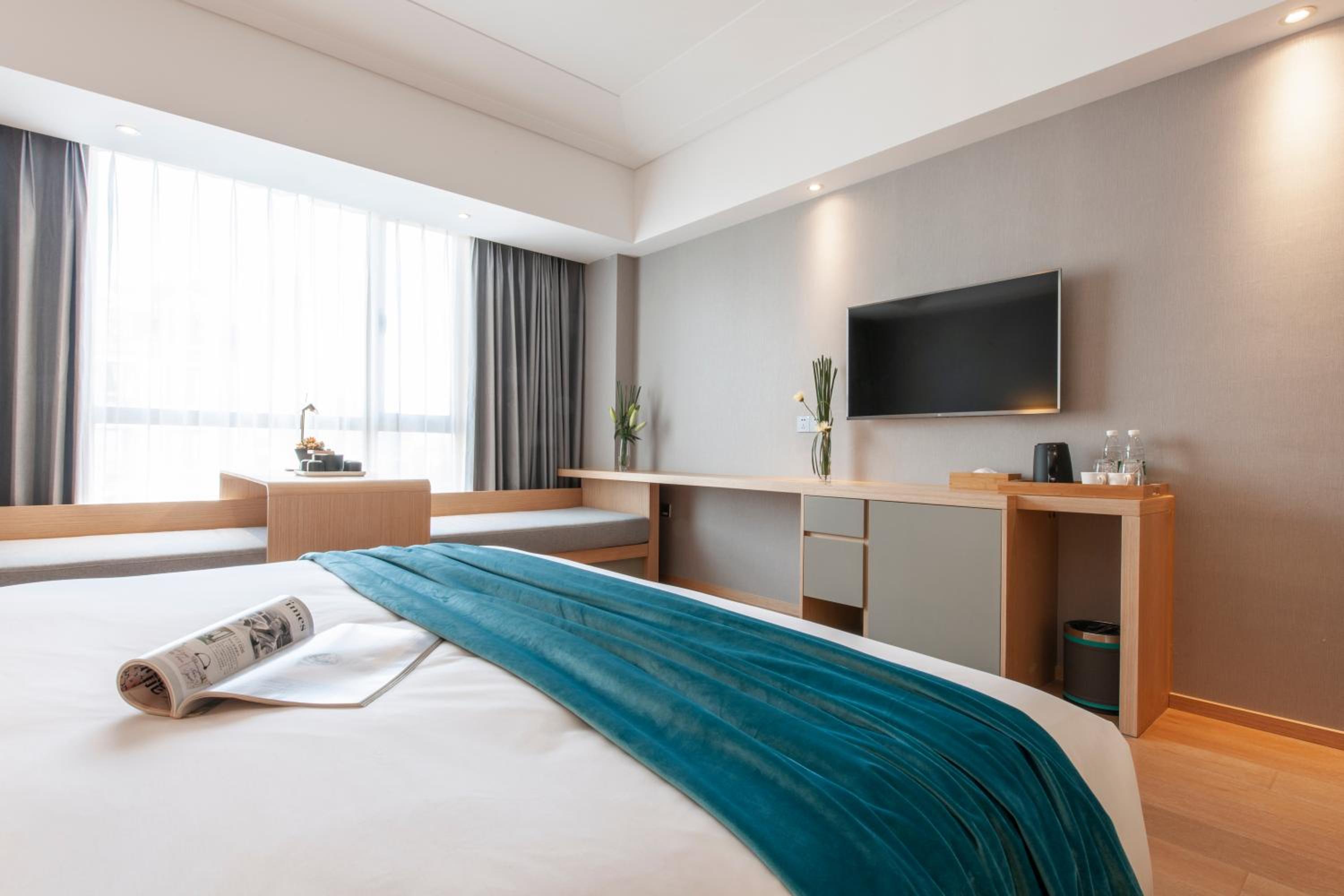 Large Double Room photo 1