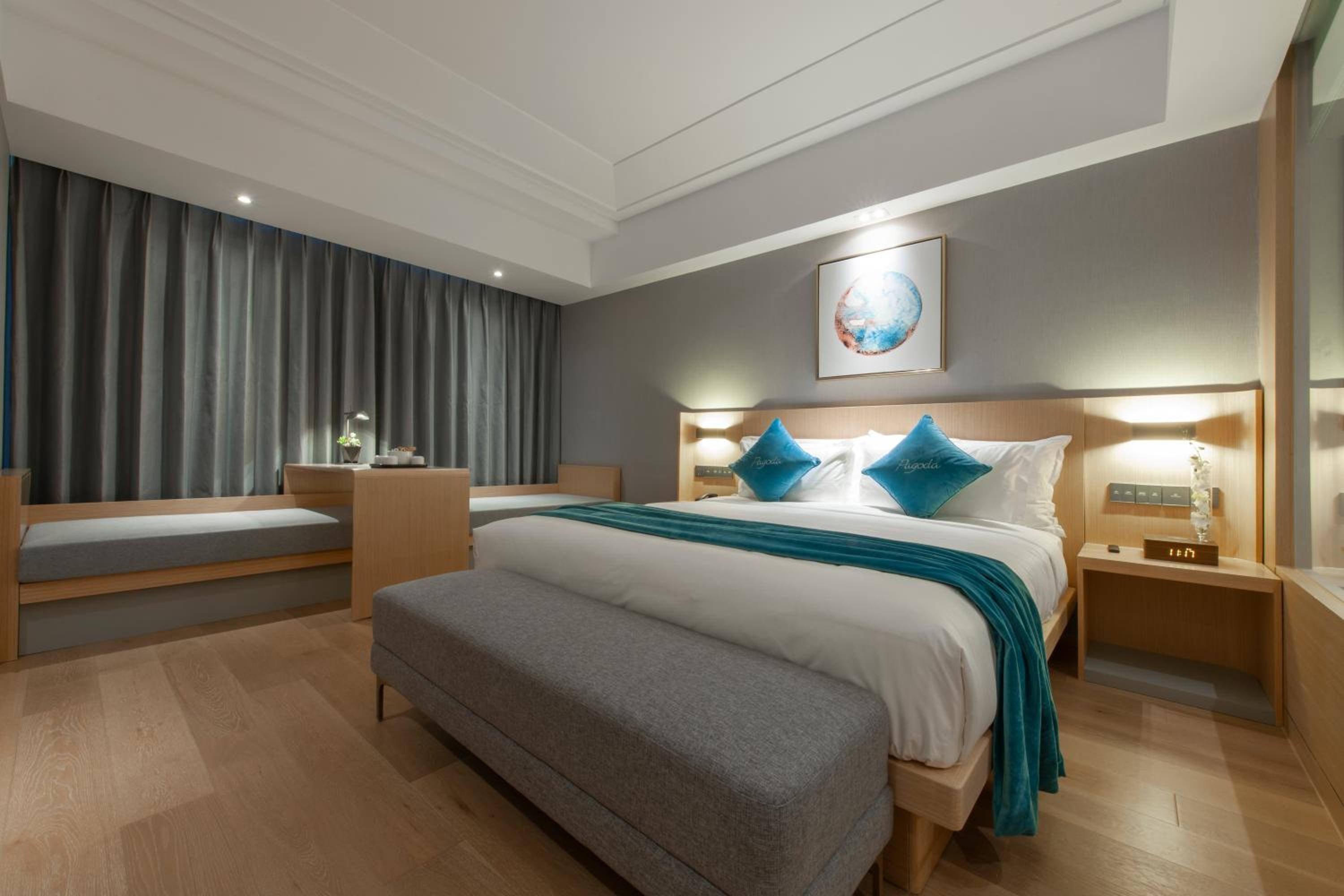 Large Double Room photo 3