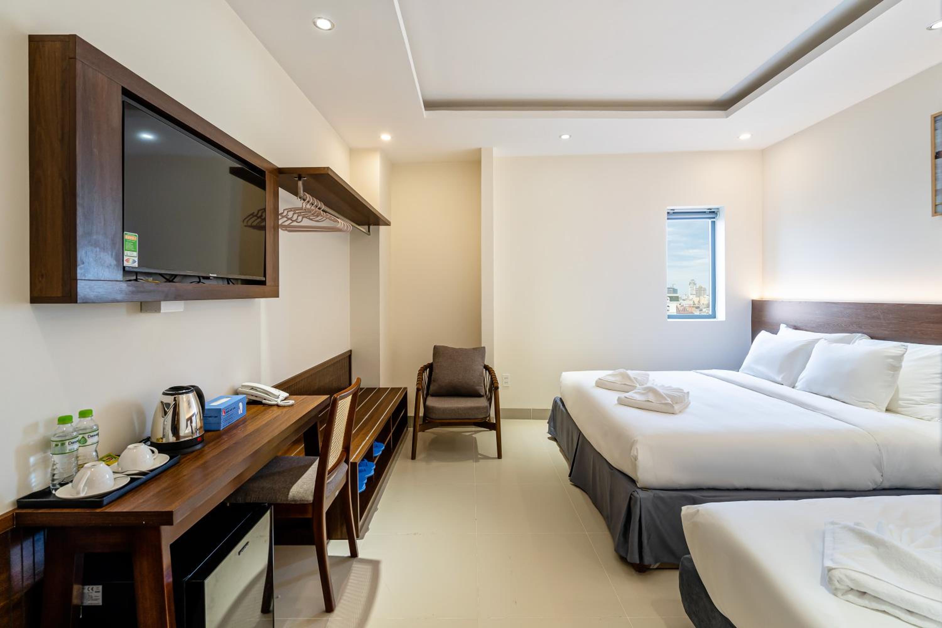 Deluxe Triple Room - Photo 5