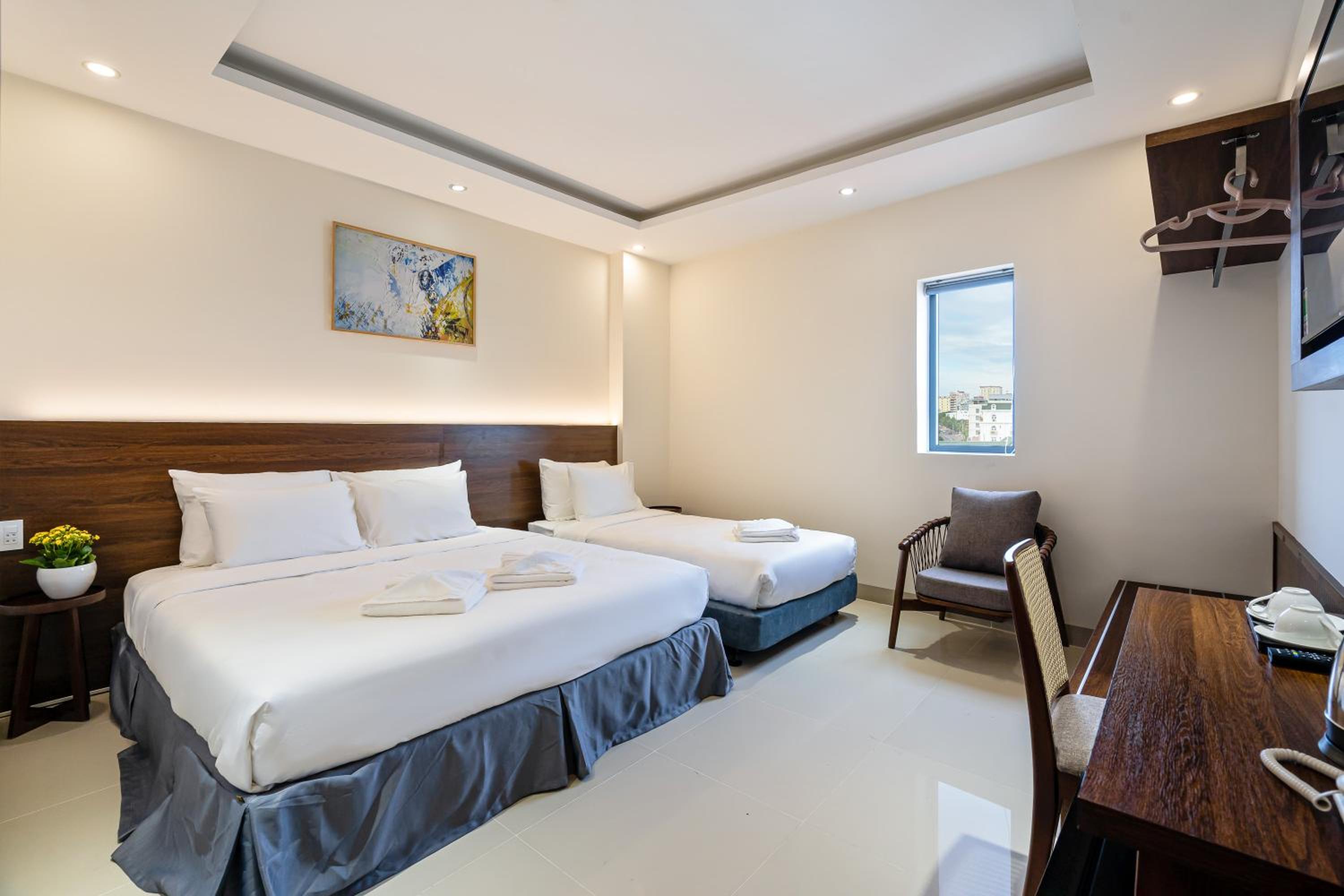 Deluxe Triple Room - Photo 8