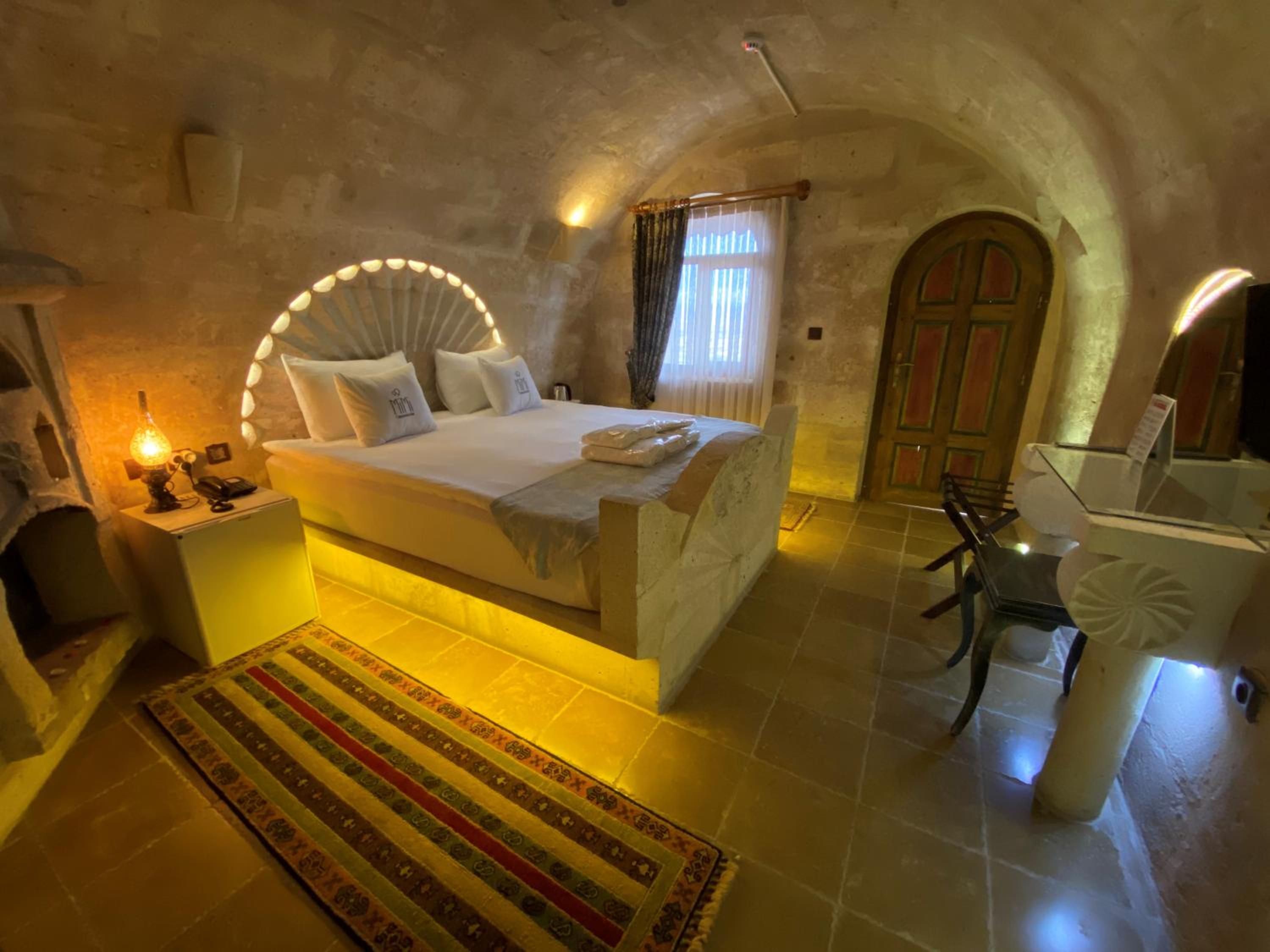 Suite with Balcony photo 1