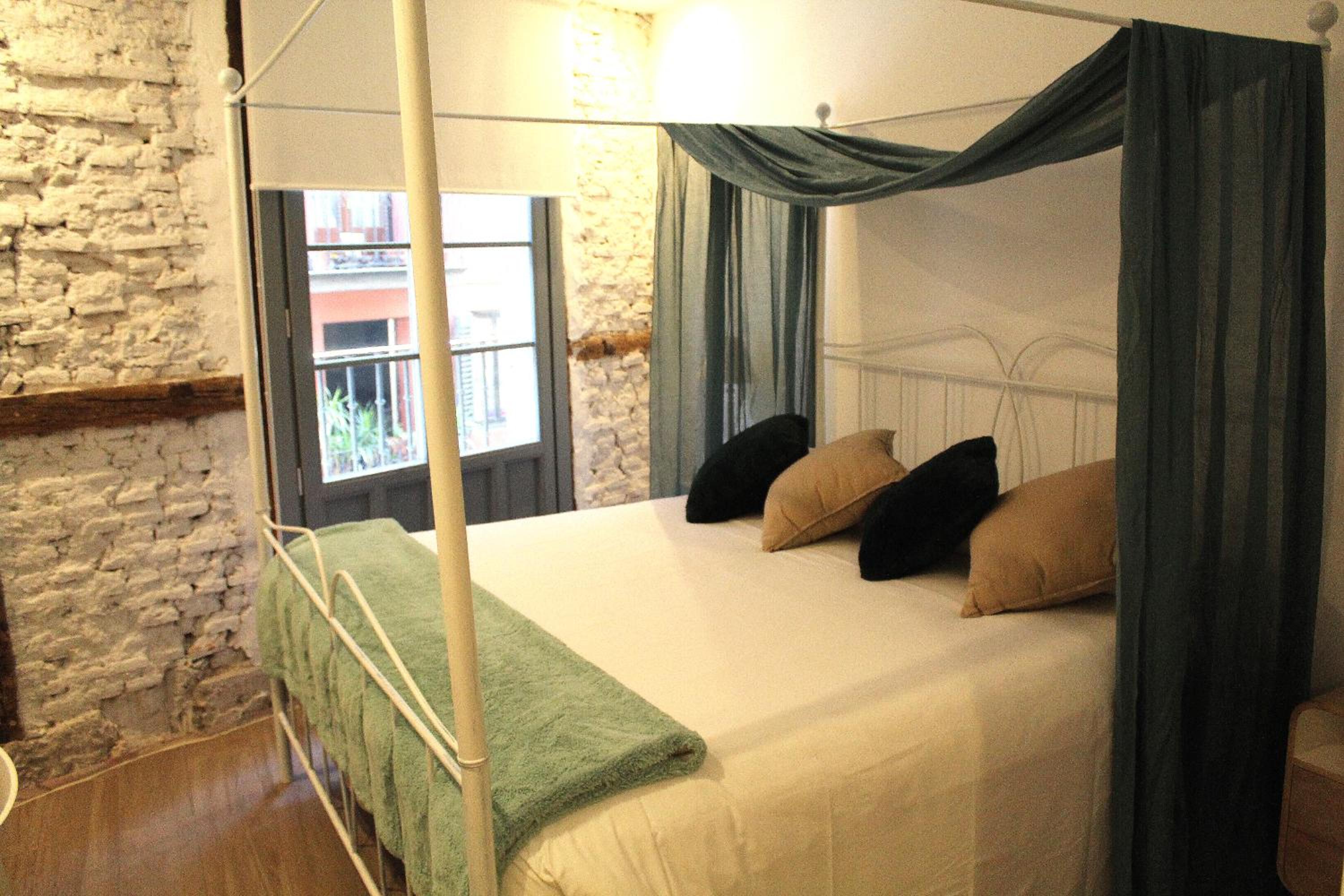 Superior Double Room with Balcony - Photo 1