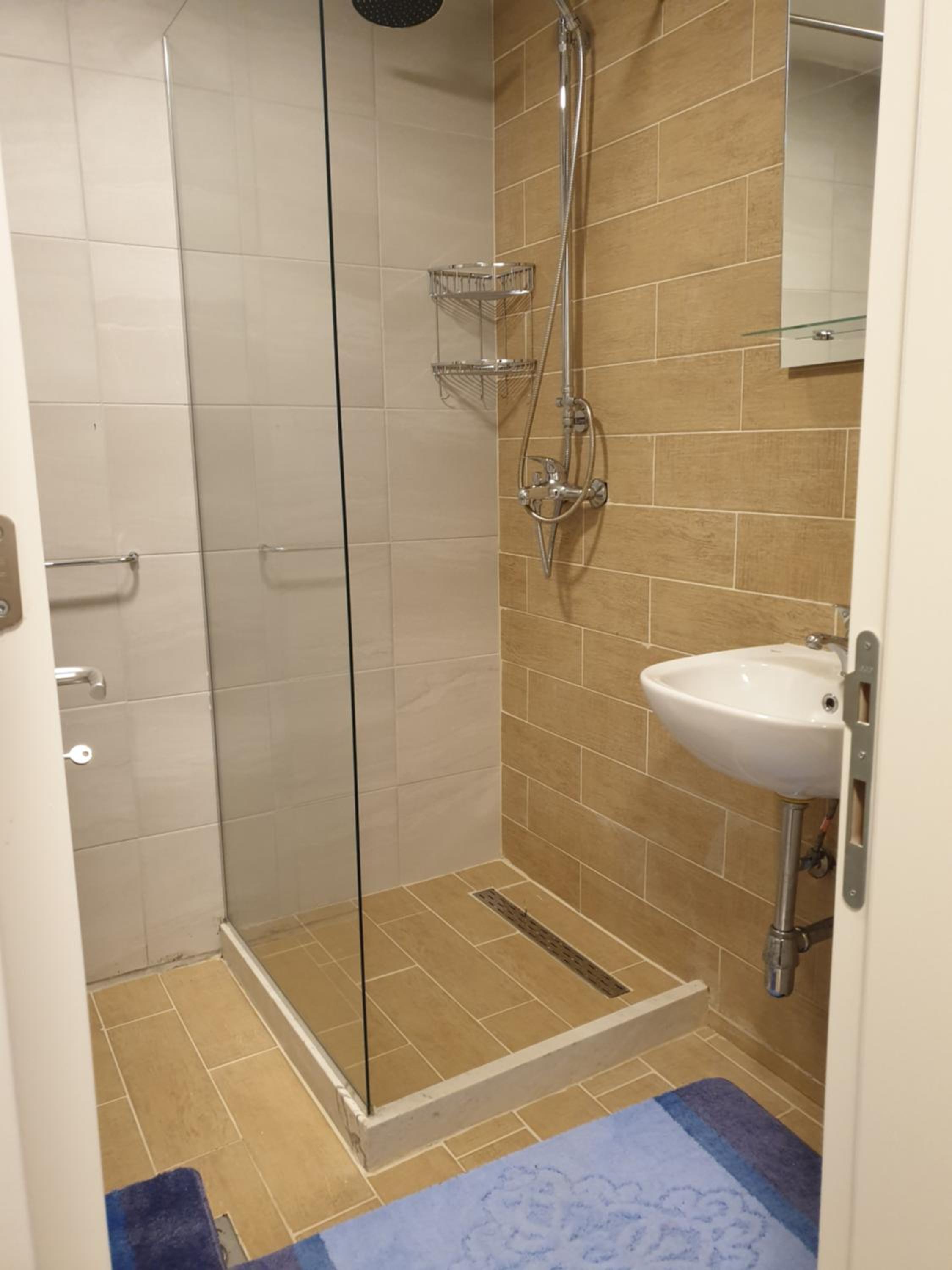 Lakeview Apartment Comfort photo 3