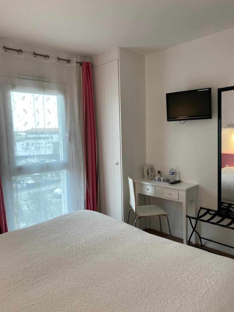 Twin Room with Sea View