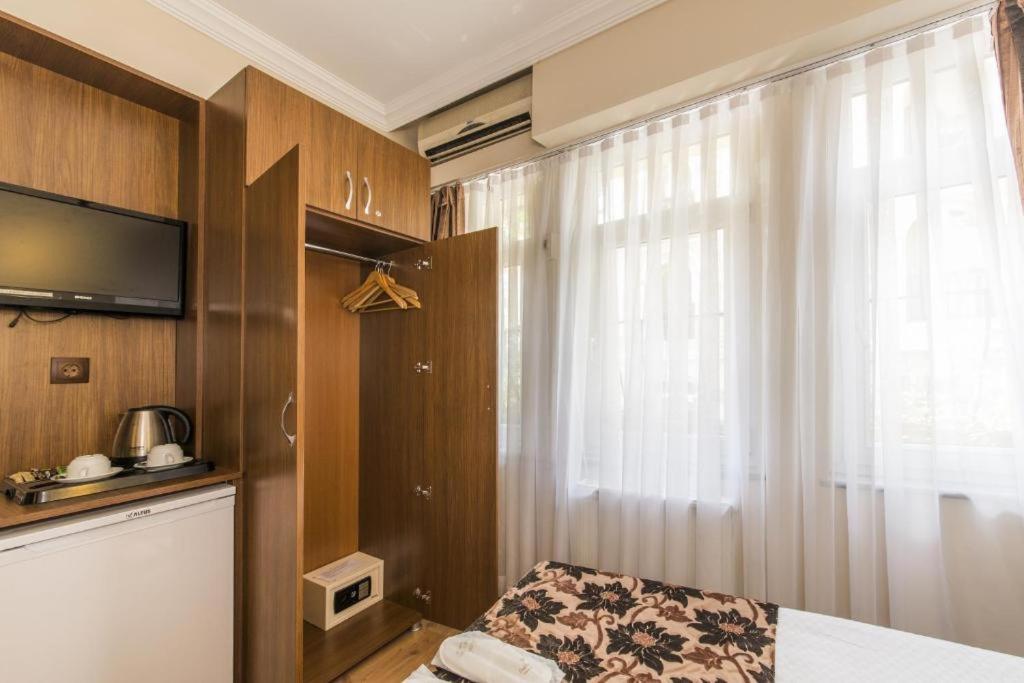 Standard Single Room photo 2