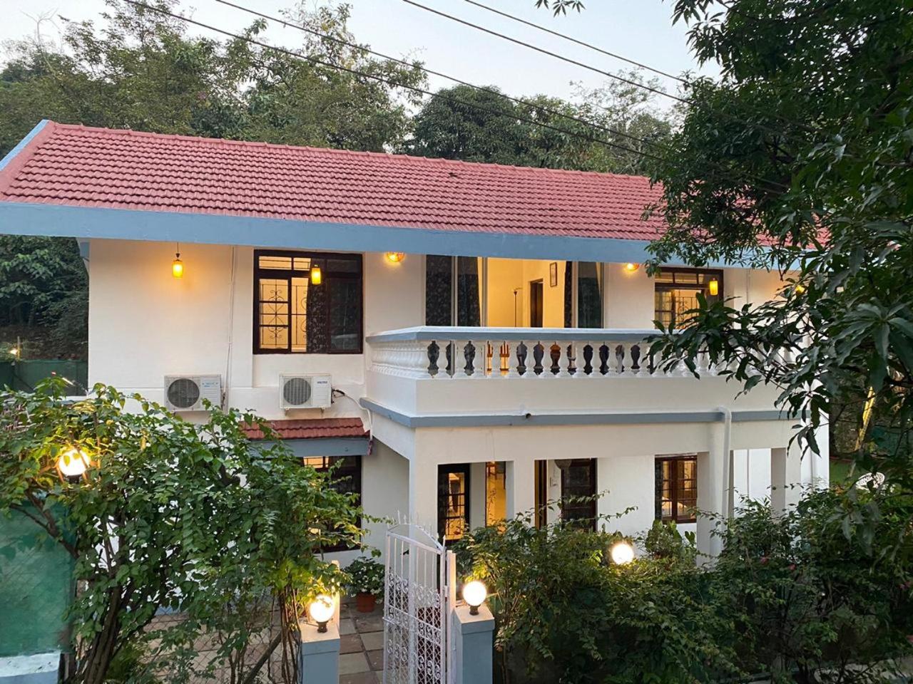 Villa photo 2