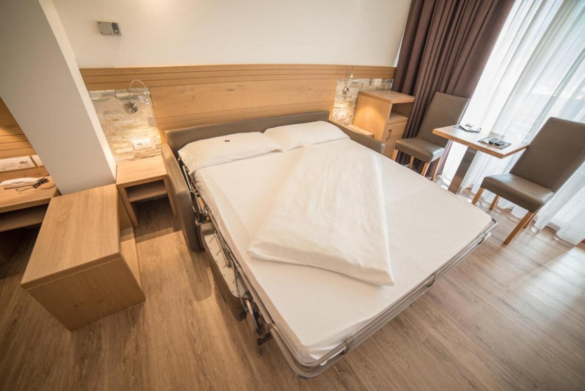 Family Junior Suite - Photo 6