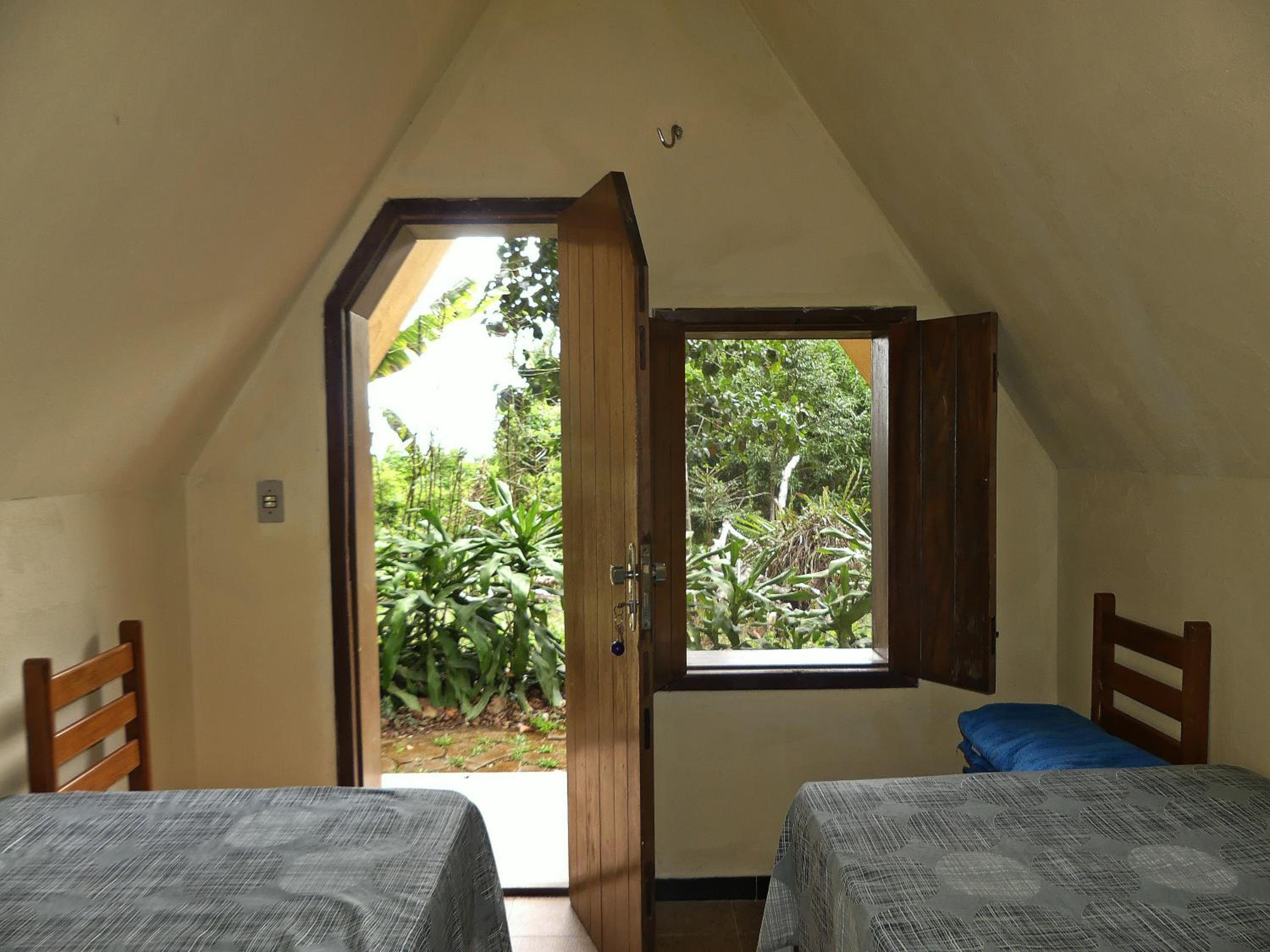 Standard Twin Room with Shared External Bathroom photo 1