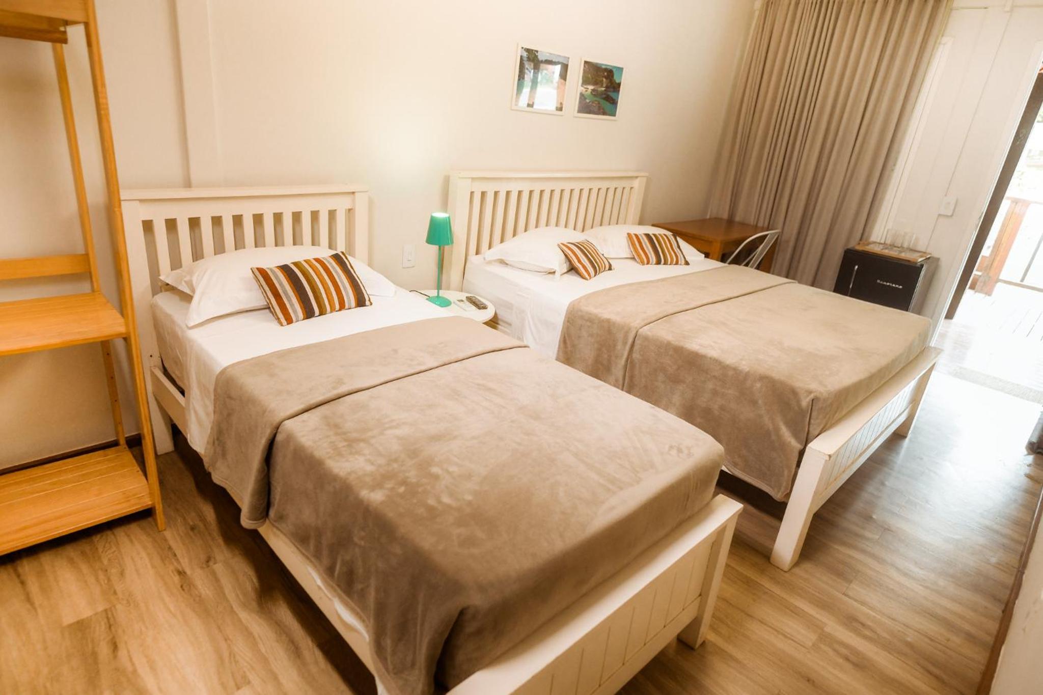 Triple Room with Balcony - Photo 24