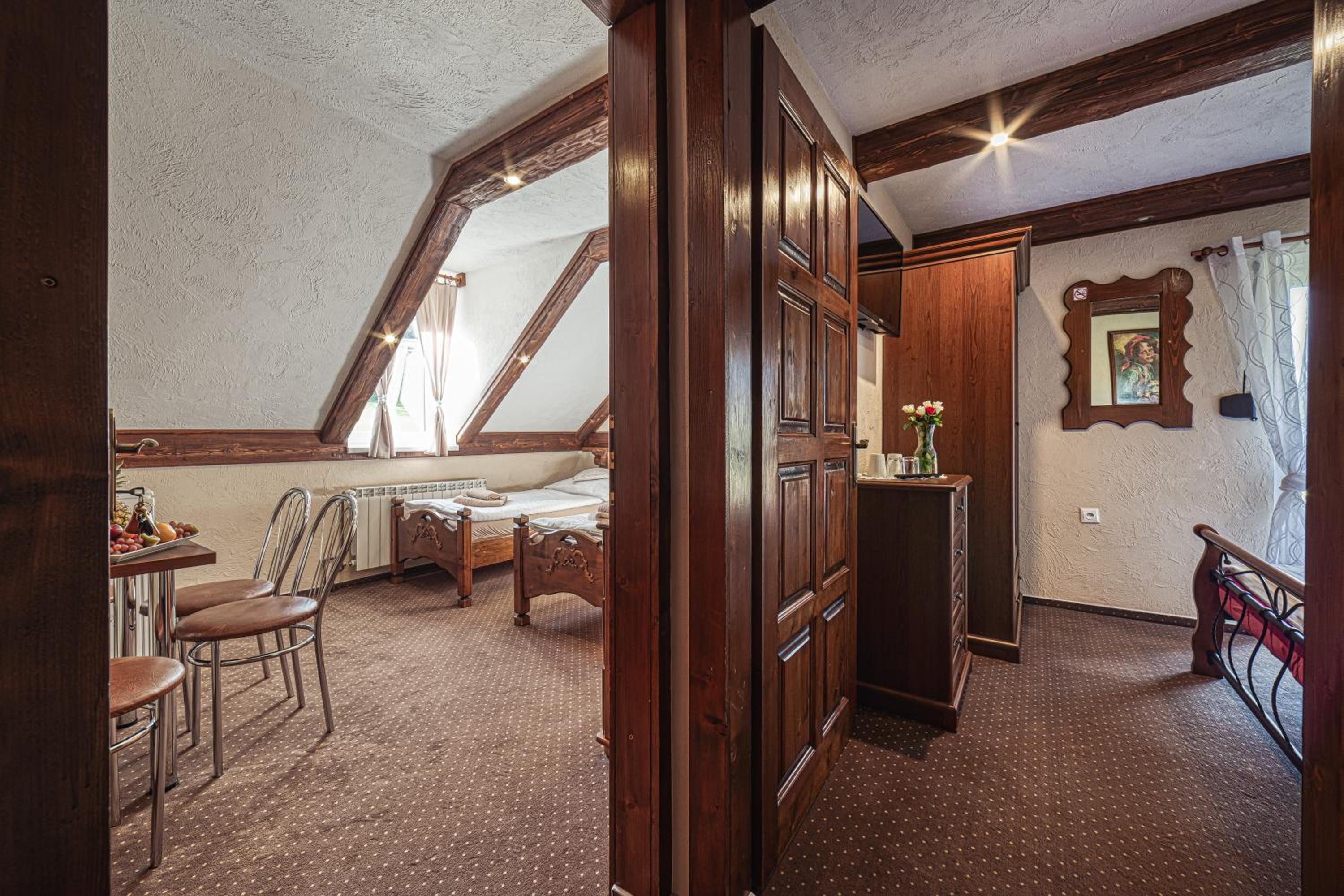 Deluxe Quadruple Room photo 2