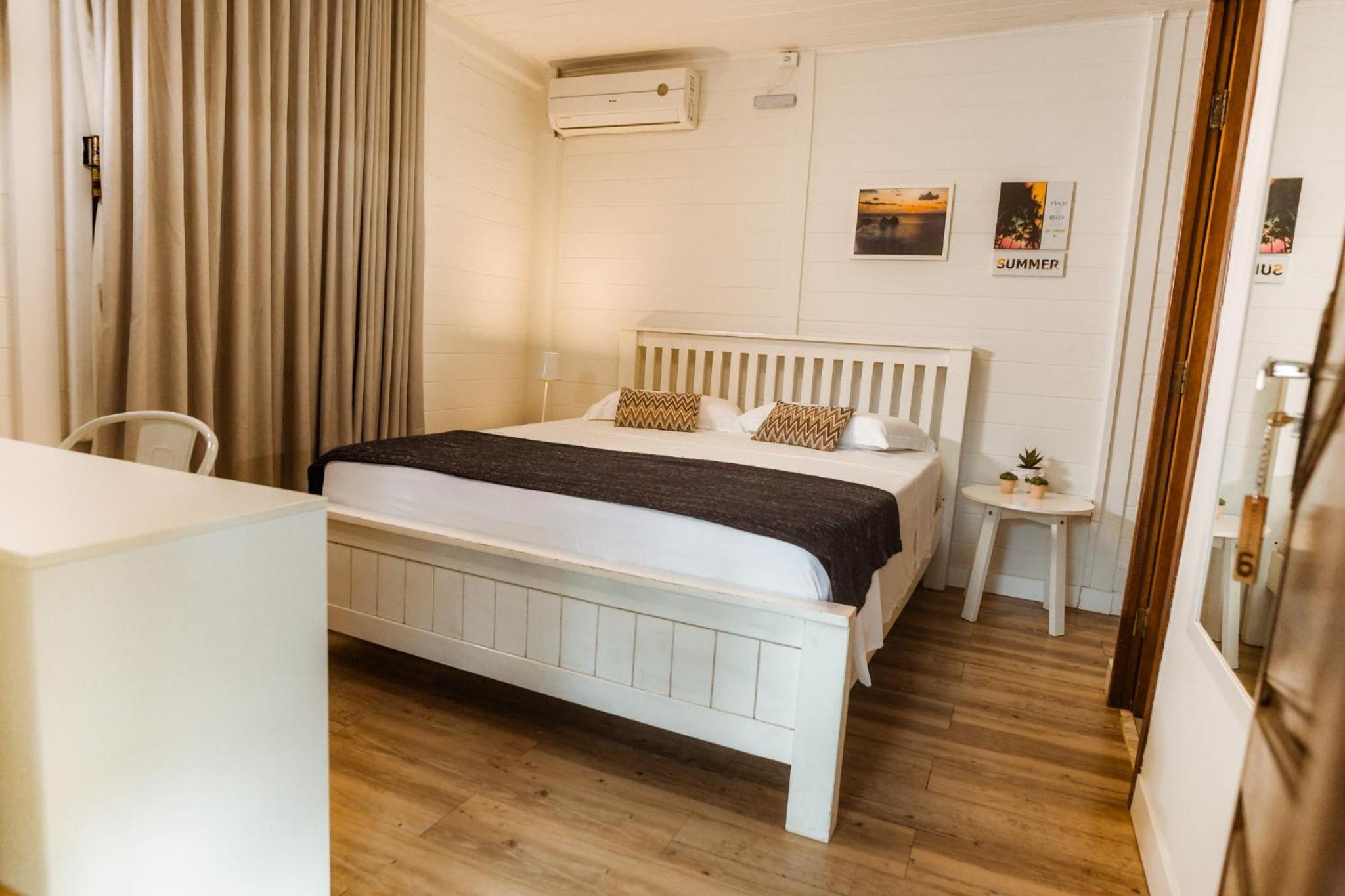 Deluxe Double Room with Balcony - Photo 22