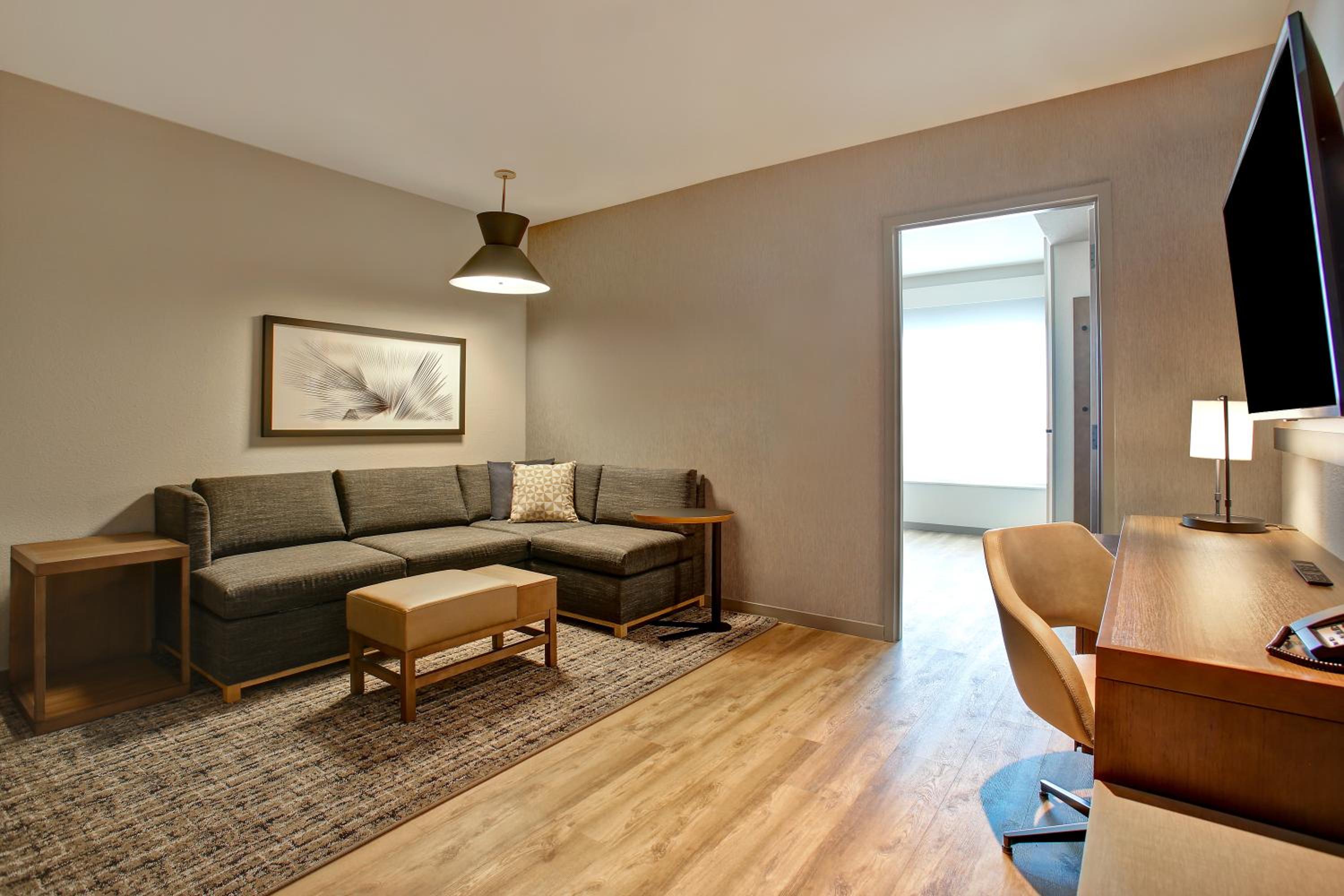 One-Bedroom King Suite with Sofa Bed - Photo 2