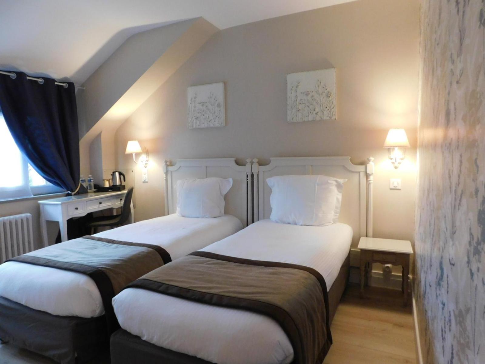 Twin Room - Photo 5