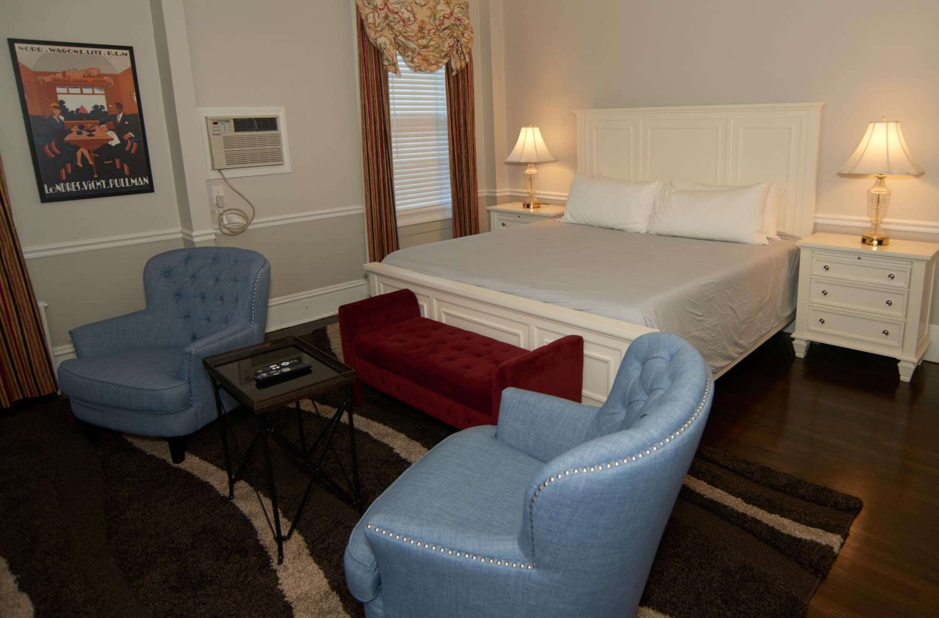 Deluxe King Room