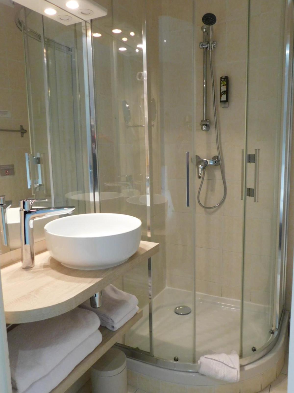 Little Double Room - Photo 8