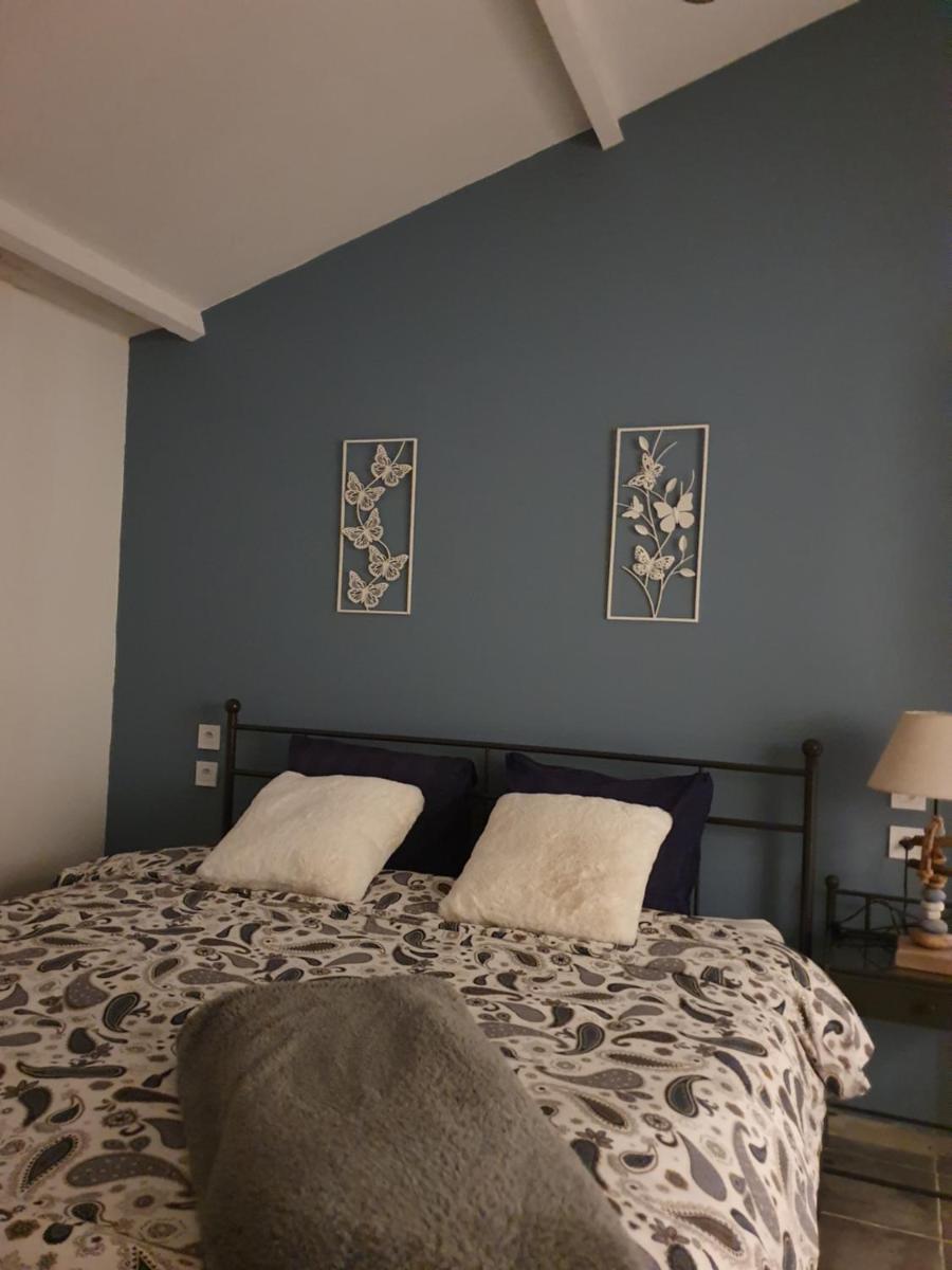 Queen Room with Garden View - Photo 3