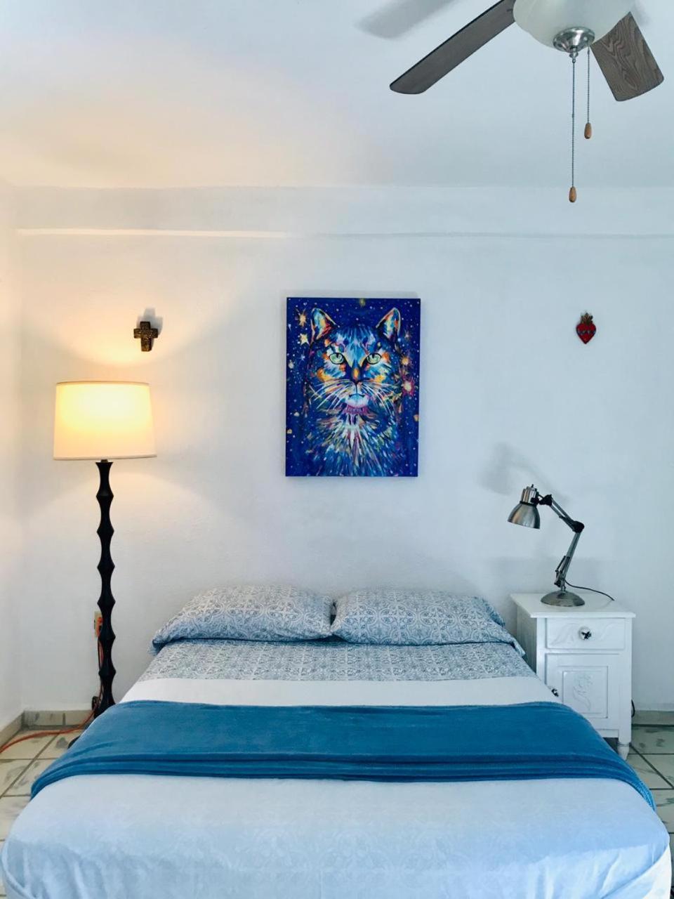 Queen Room photo 1