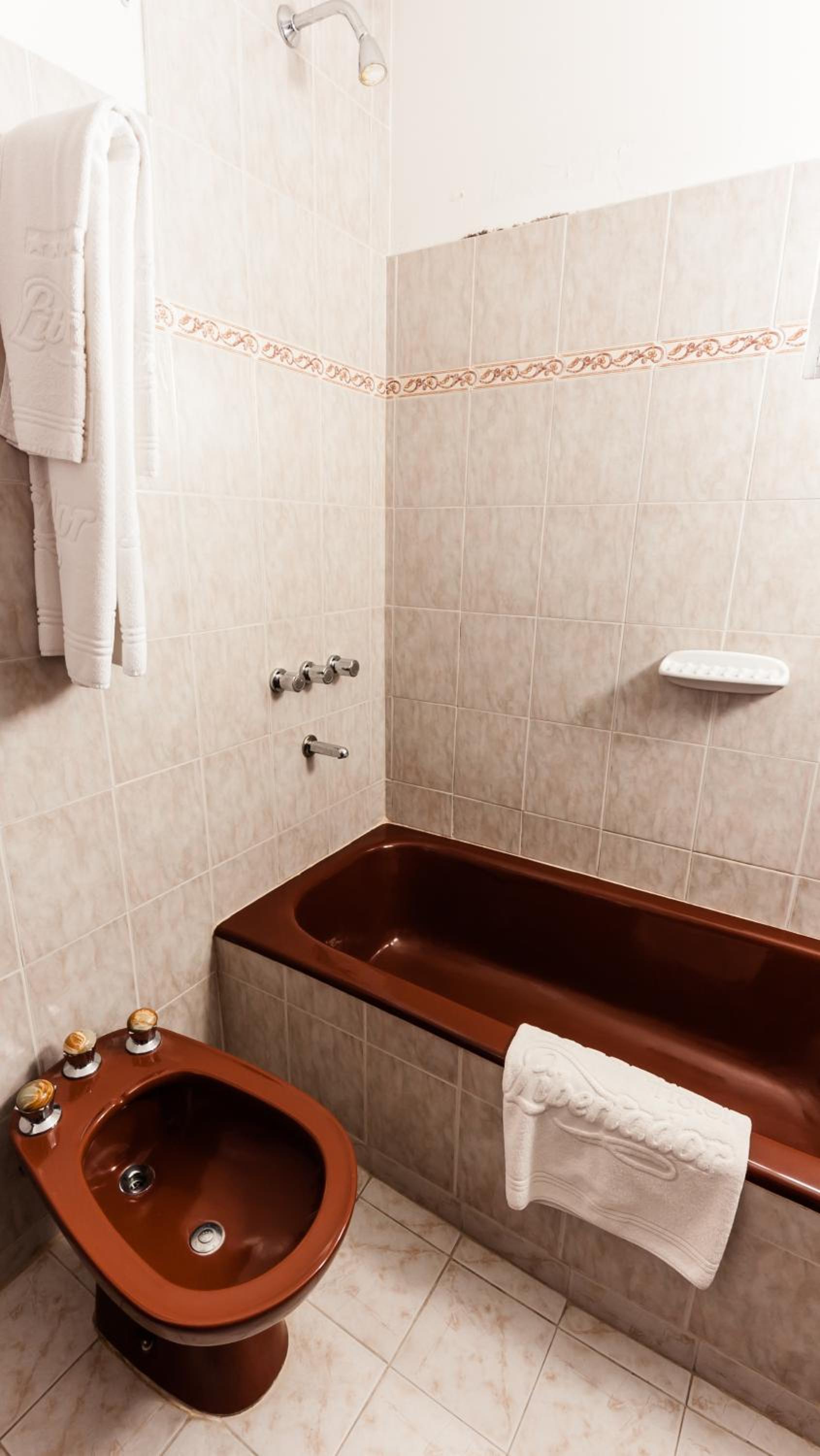 Quadruple Room with Private Bathroom photo 2