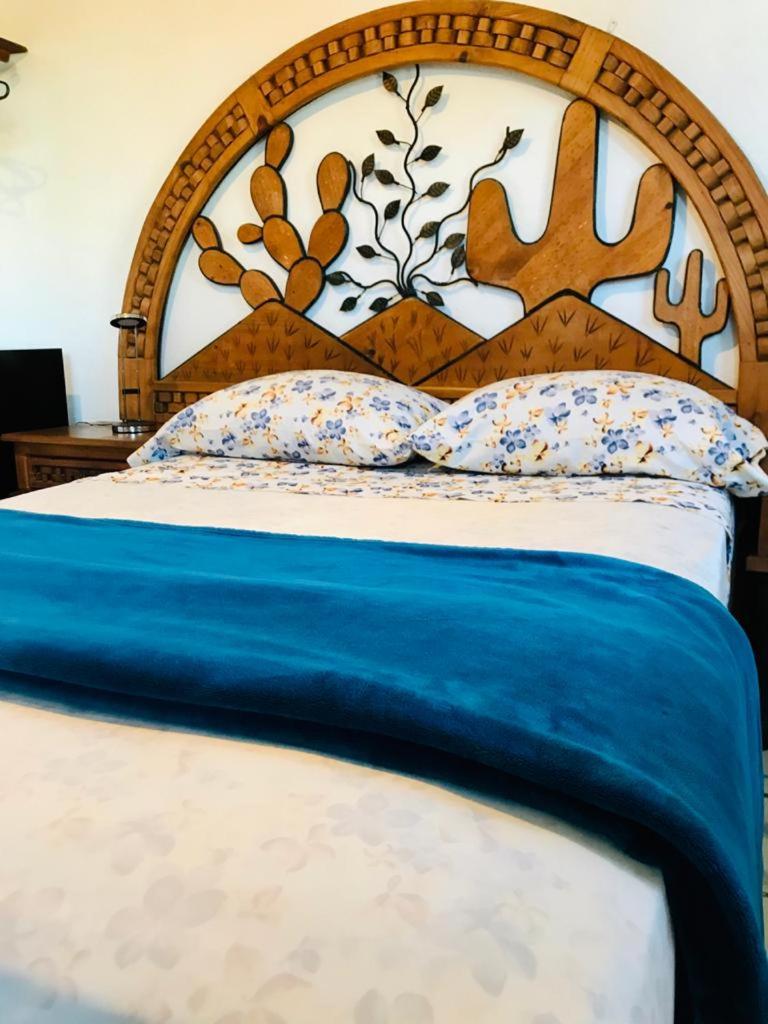 Queen Room photo 3