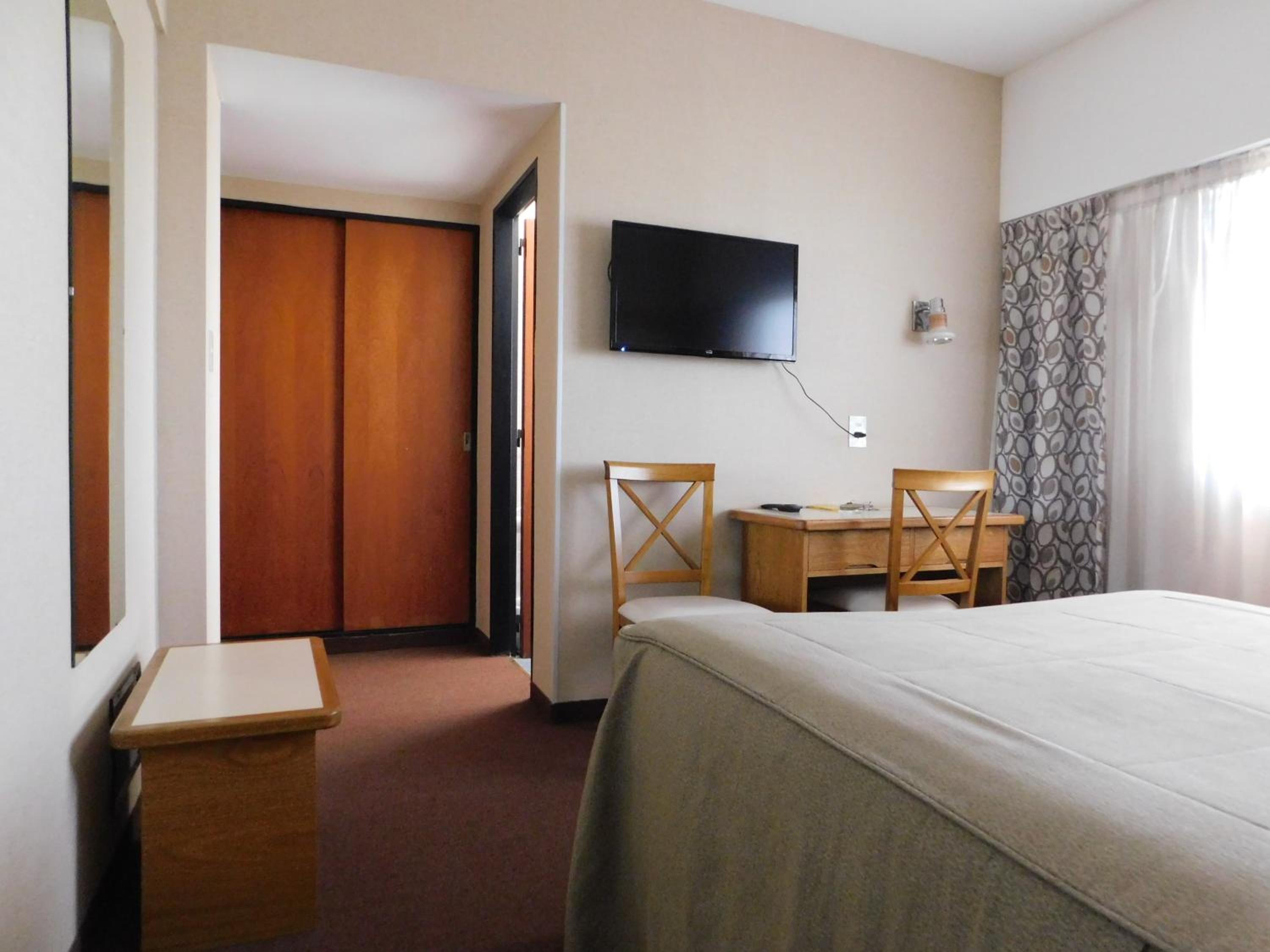 Standard Double Room photo 3