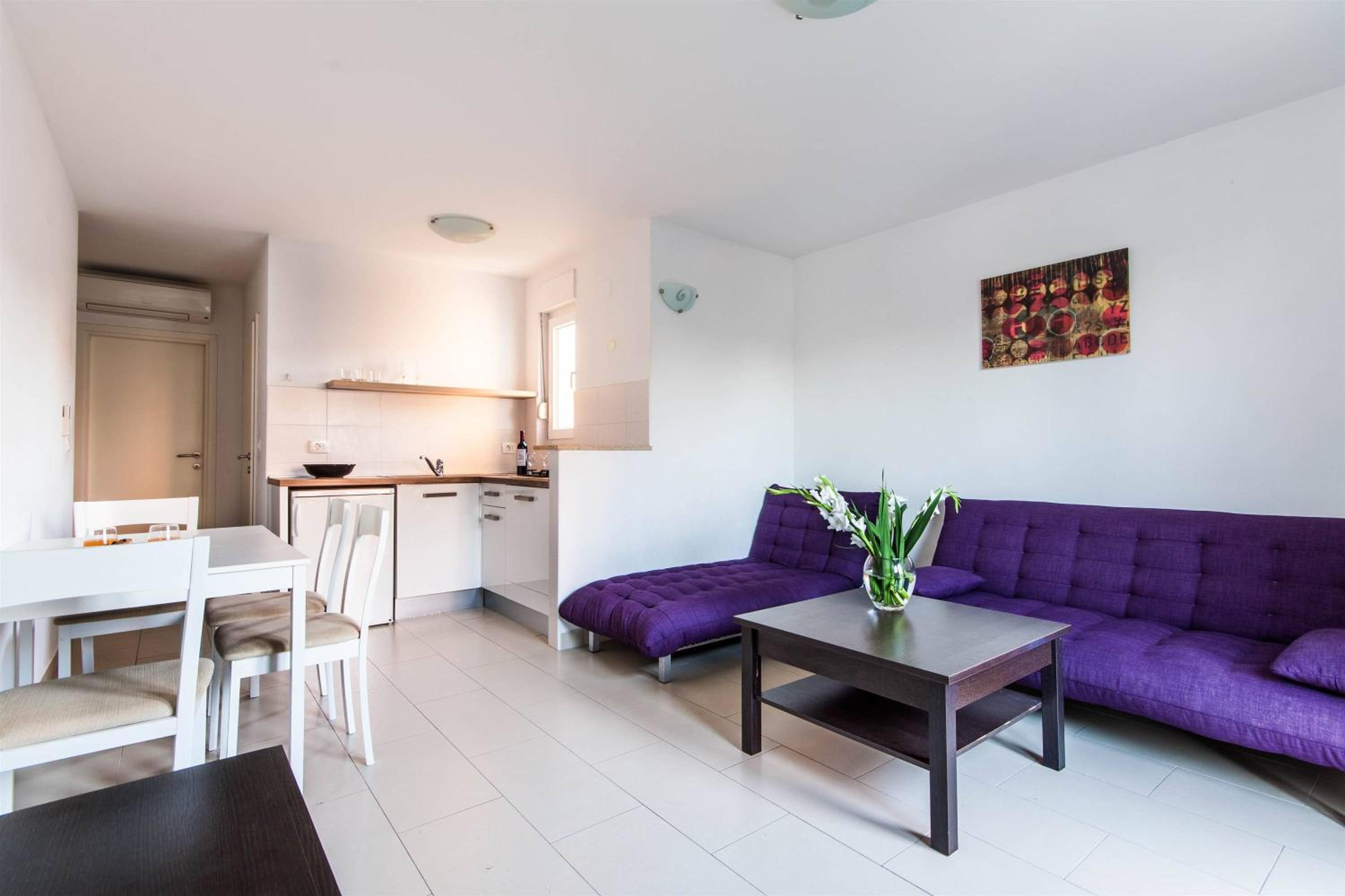 Apartment photo 1