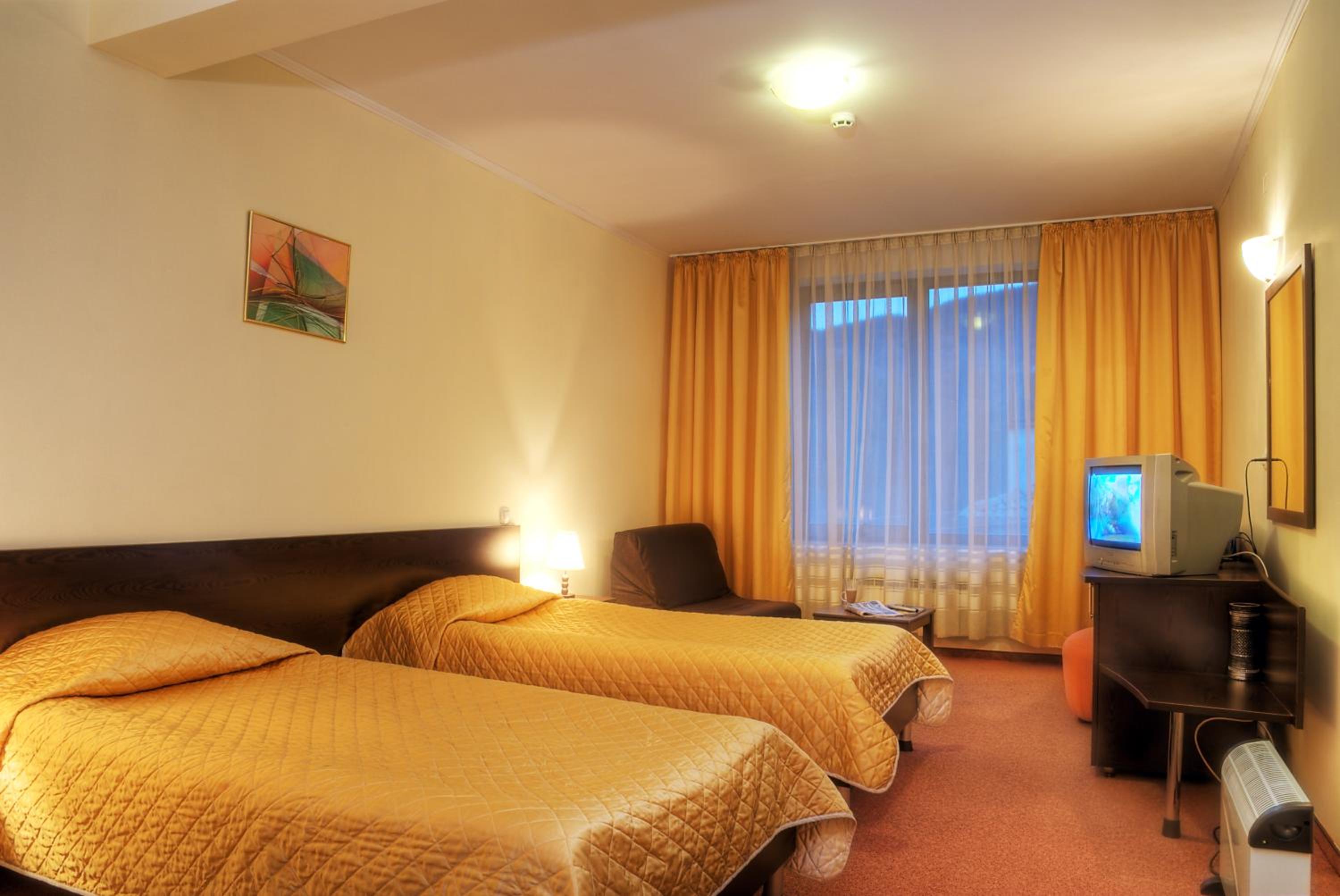 Twin Room - Photo 1