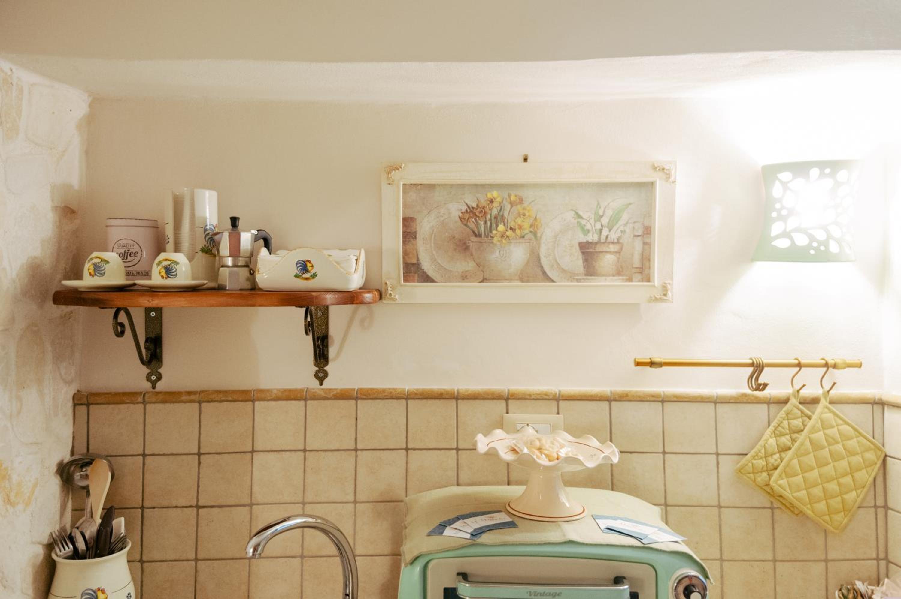 Double Room with Private Bathroom - Photo 7