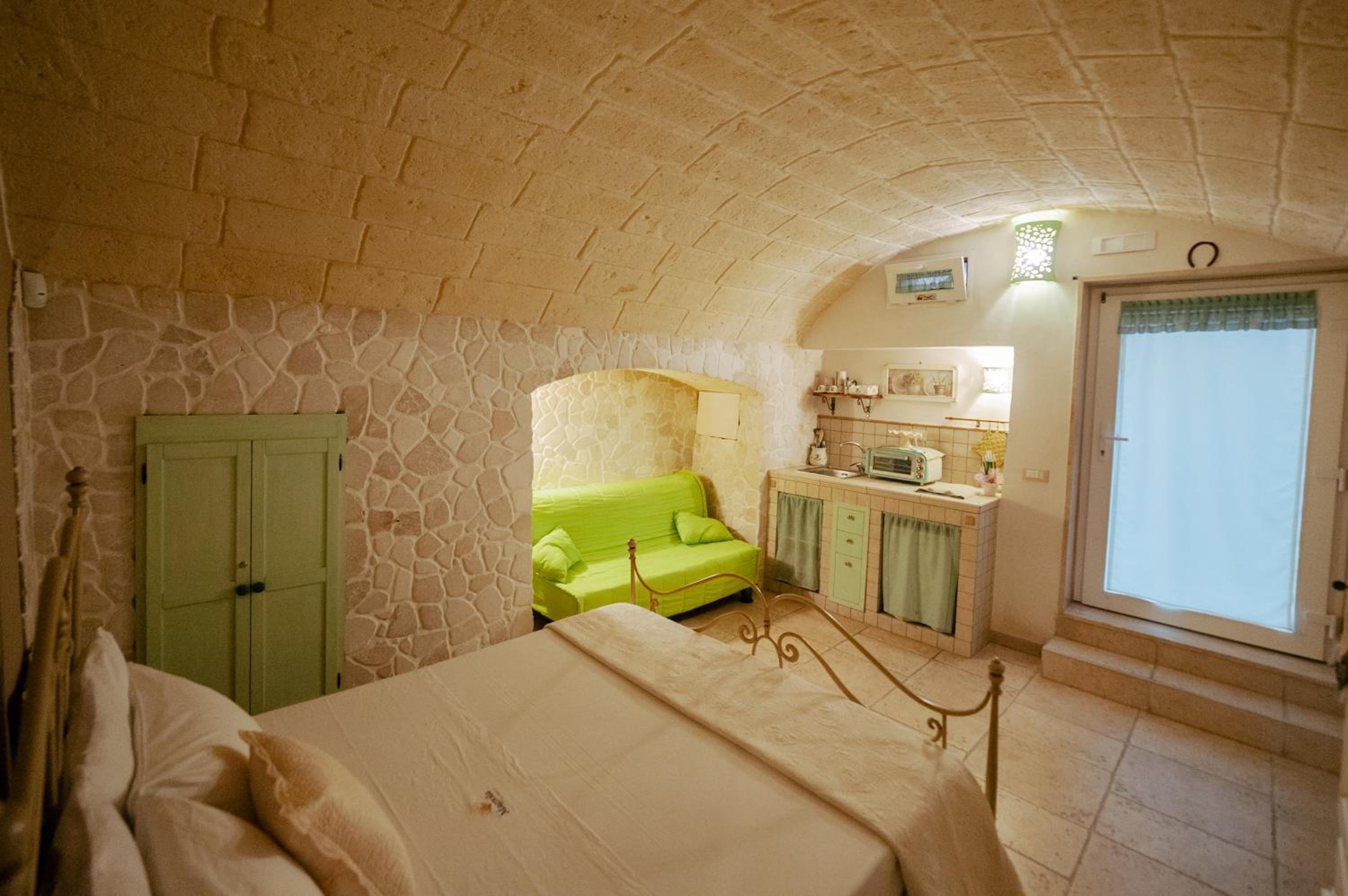 Double Room with Private Bathroom - Photo 5