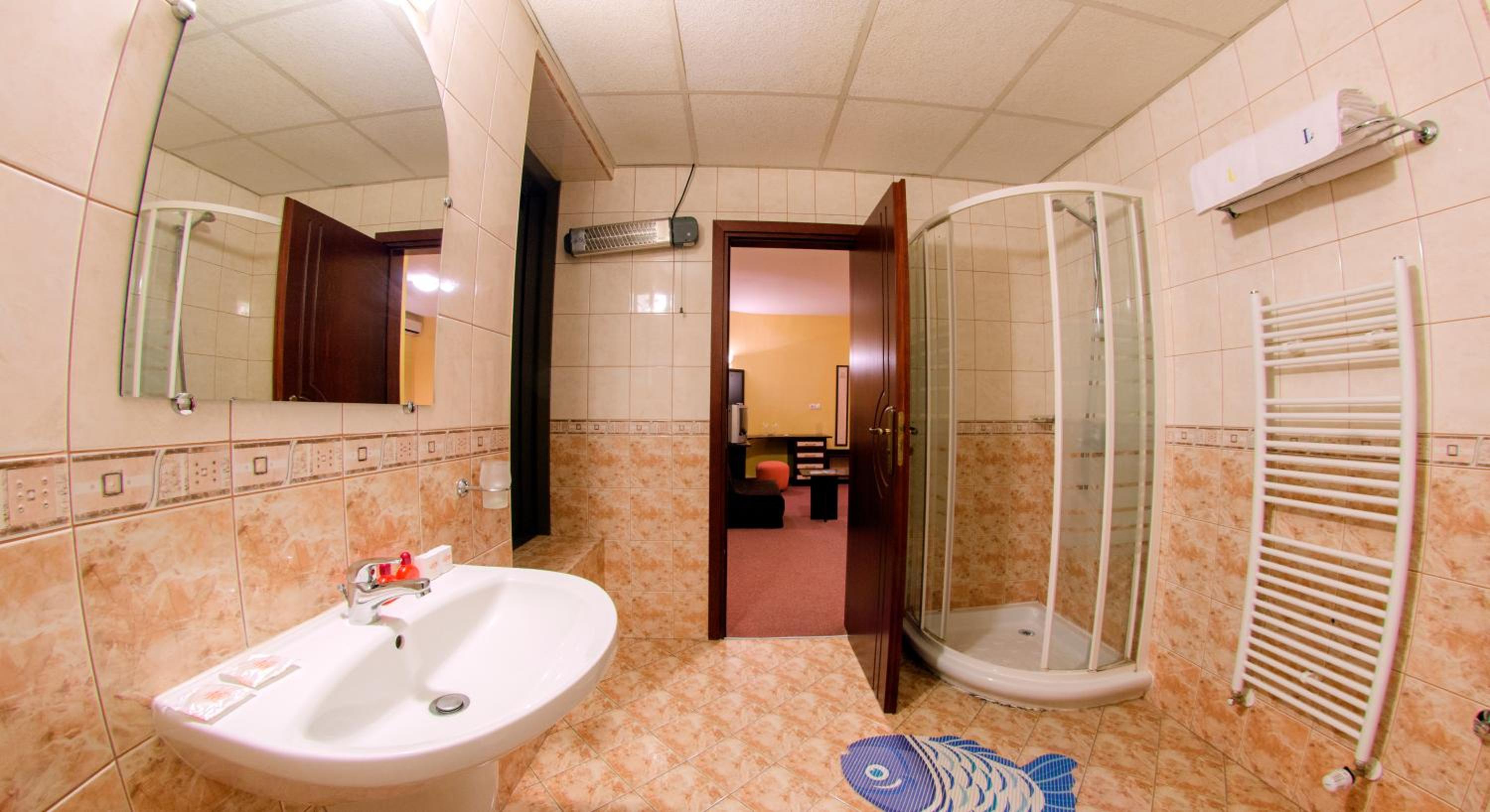 Twin Room - Photo 4