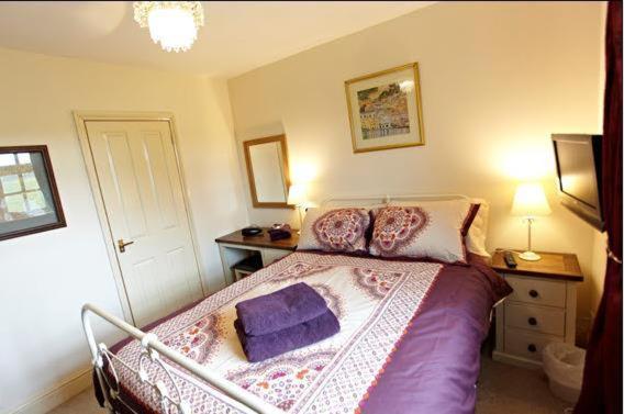 Deluxe Double Room with Extra Bed - Photo 2