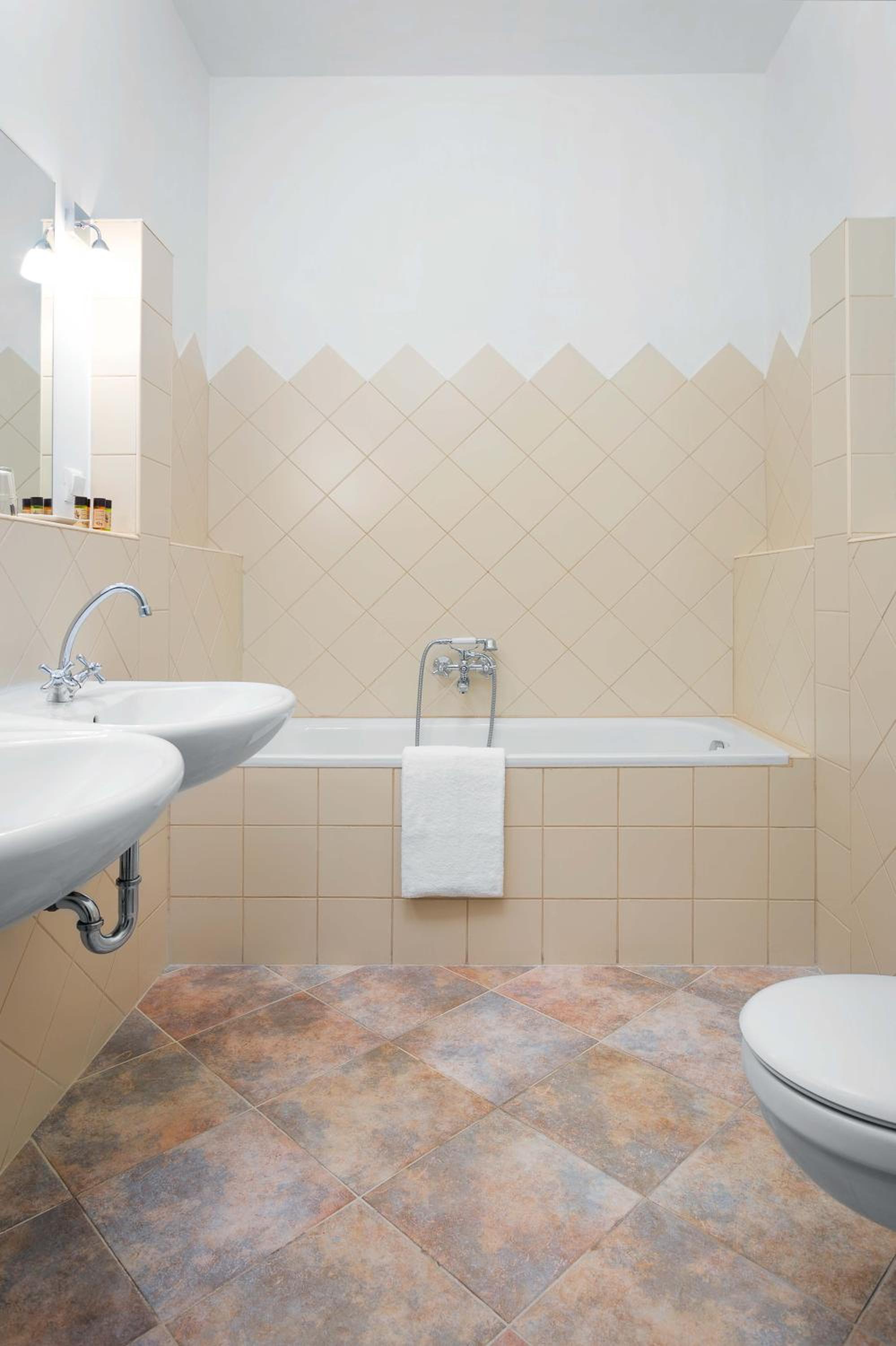 Superior Double or Twin Room with Garden View photo 3