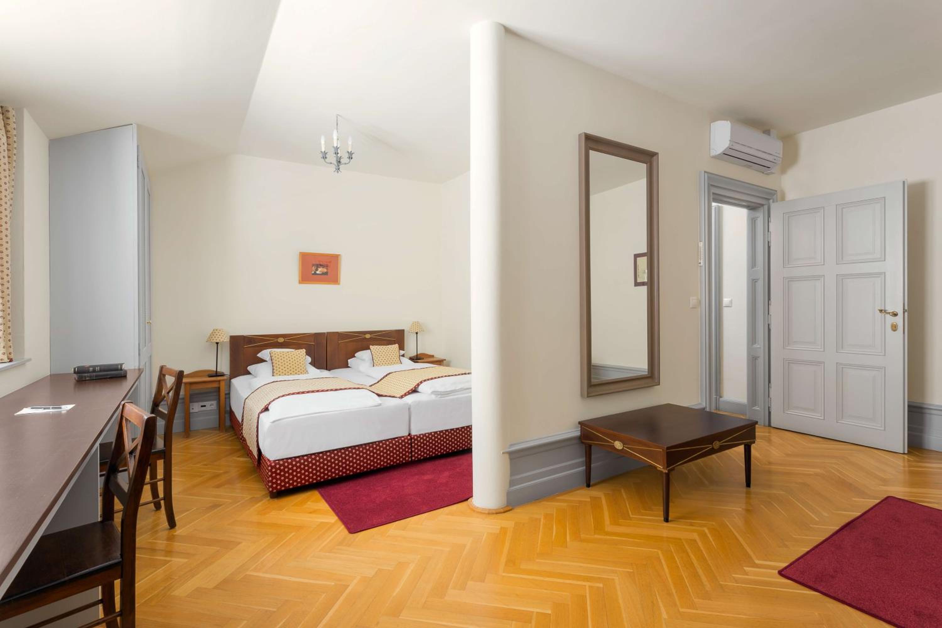 Double Room photo 1