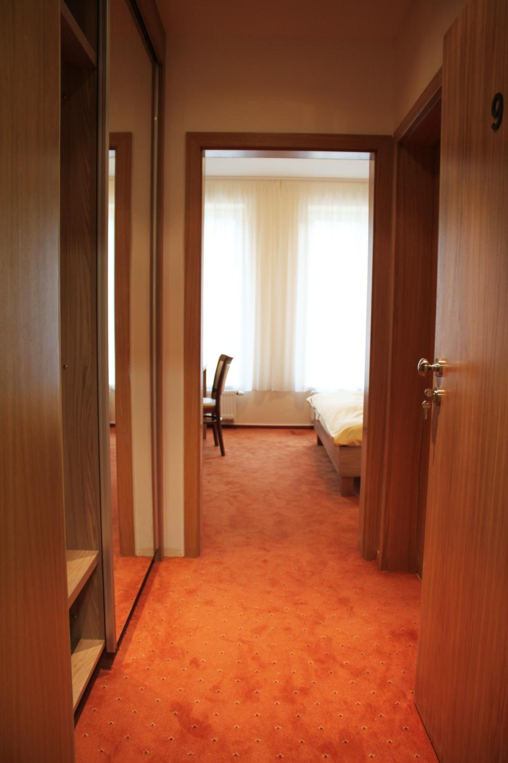 Double Room - Photo 4