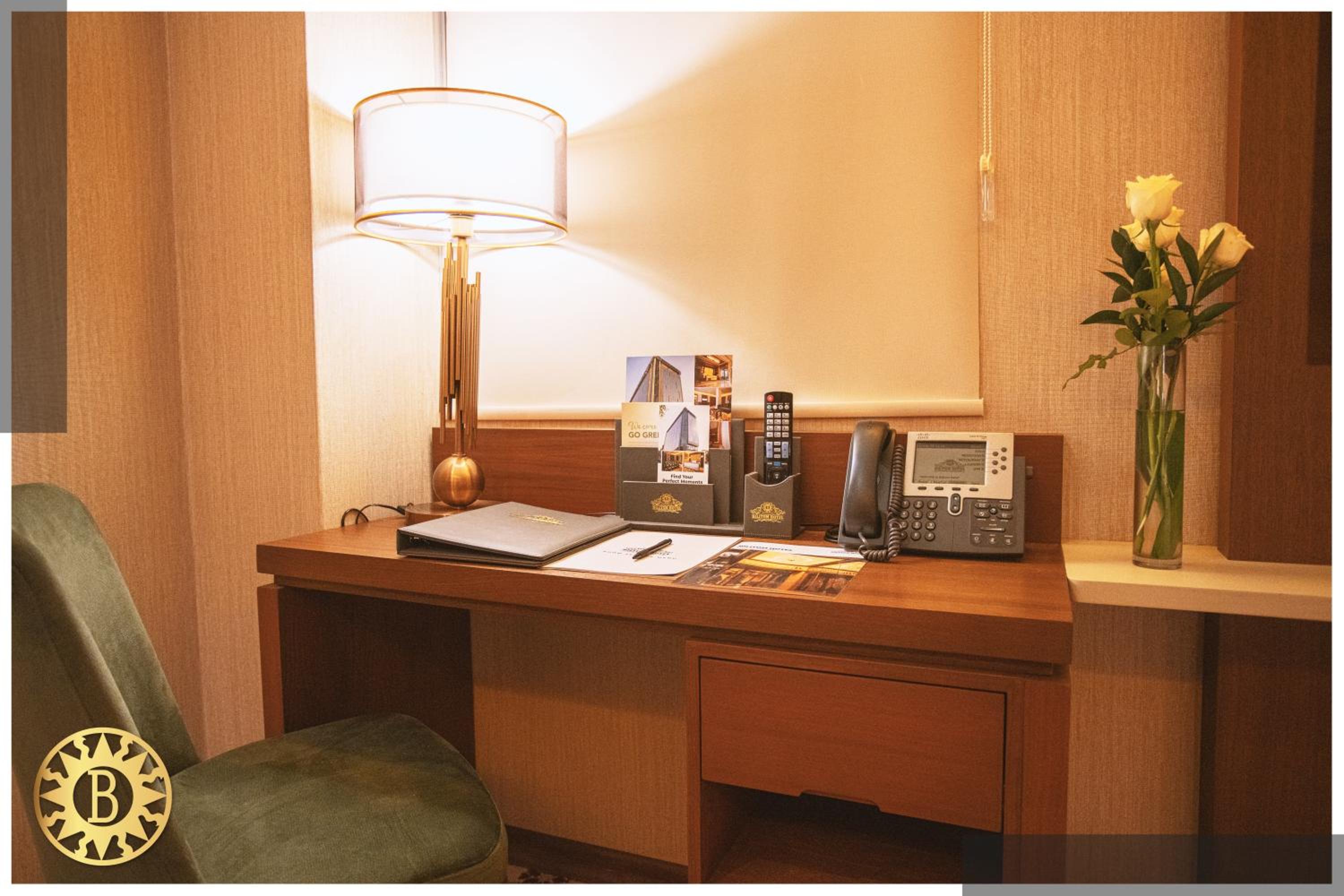Standard Twin Room - Photo 4