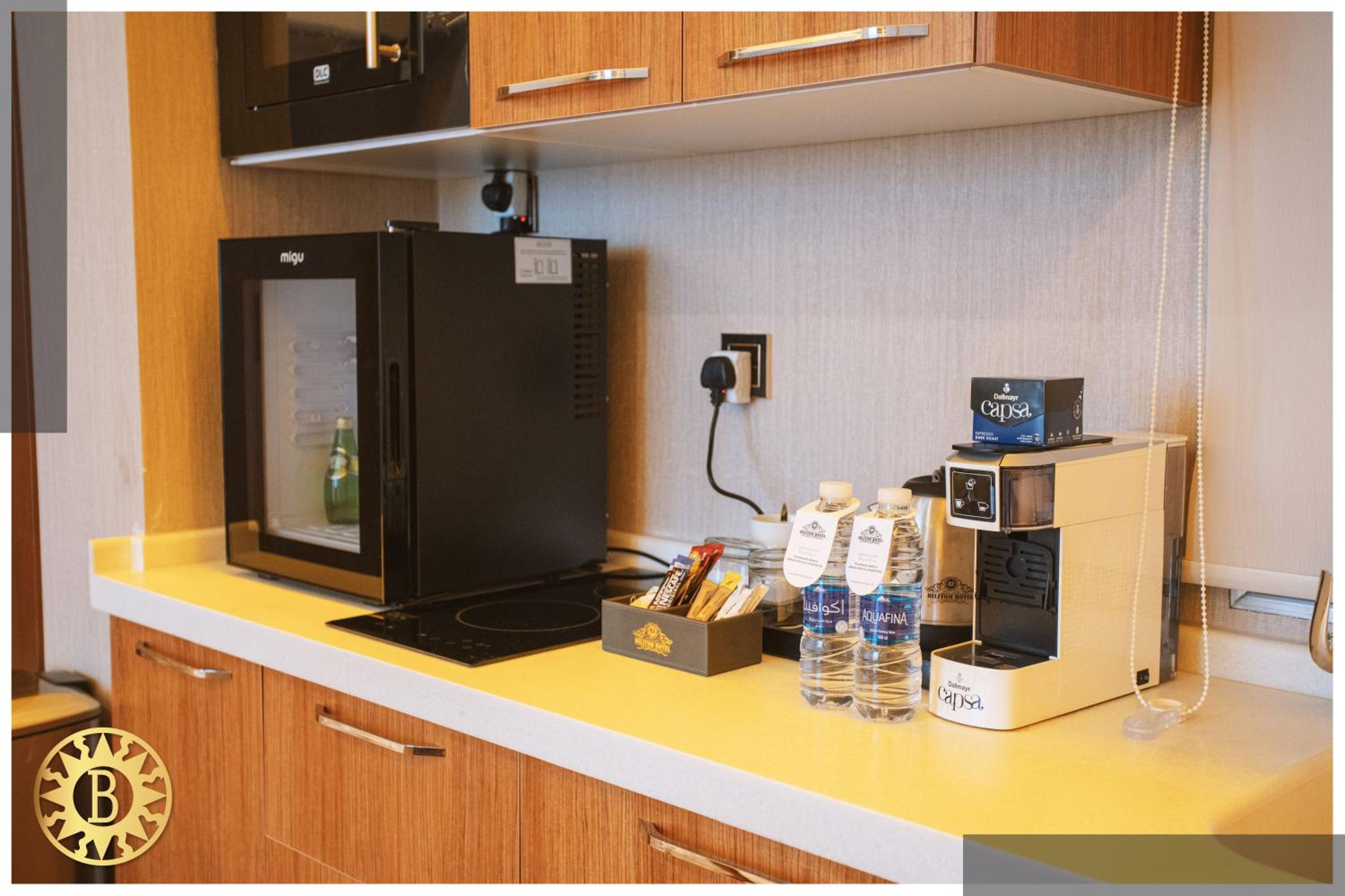 Executive Suite - Photo 7
