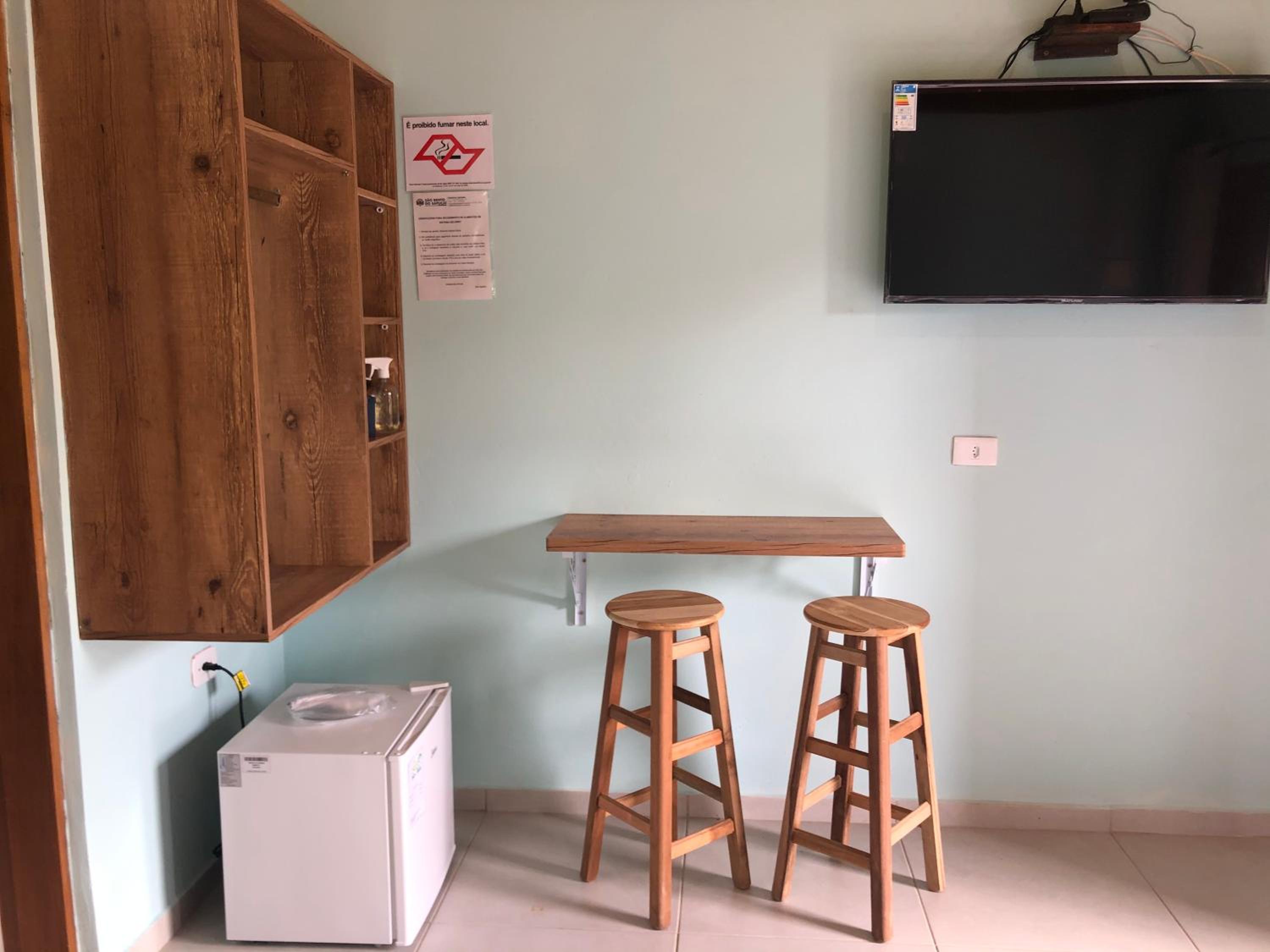 Family Room with Mountain View - Photo 8