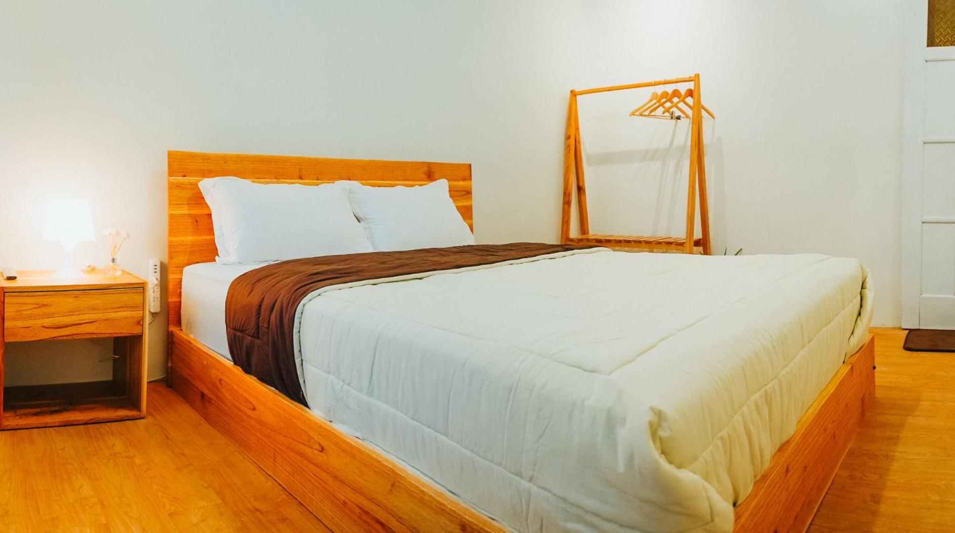 Deluxe Room - Photo 10