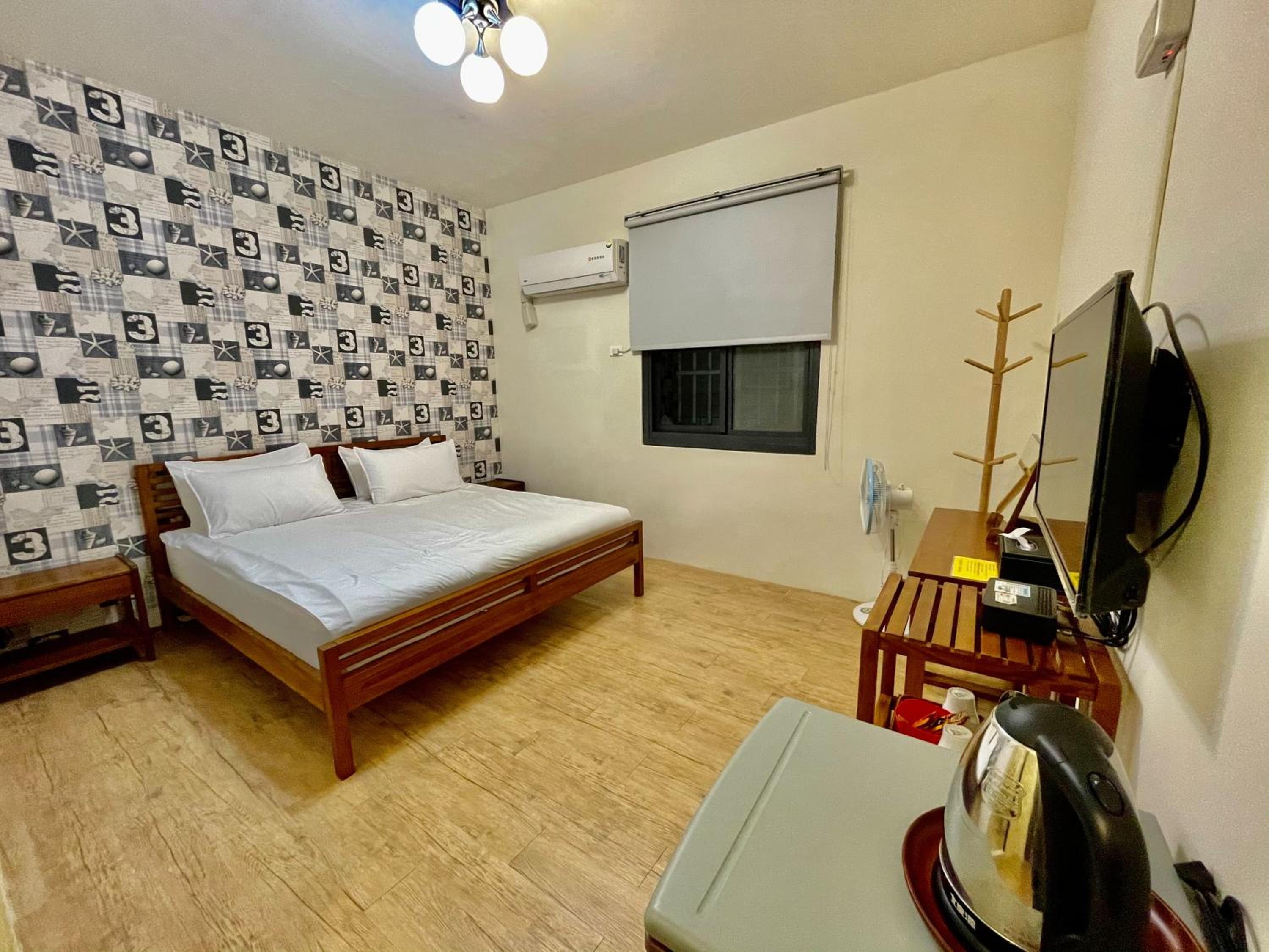 Queen Room photo 3