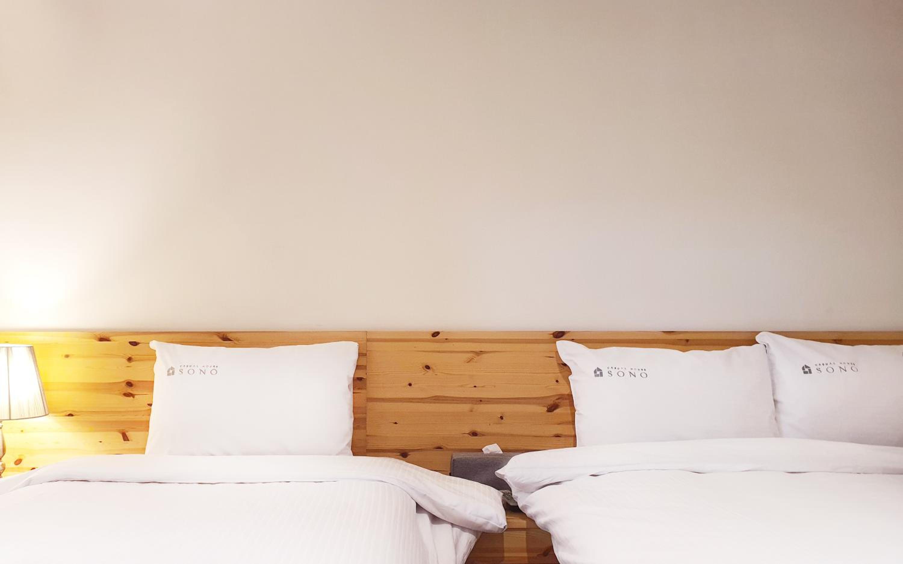 Deluxe Suite - Photo 1