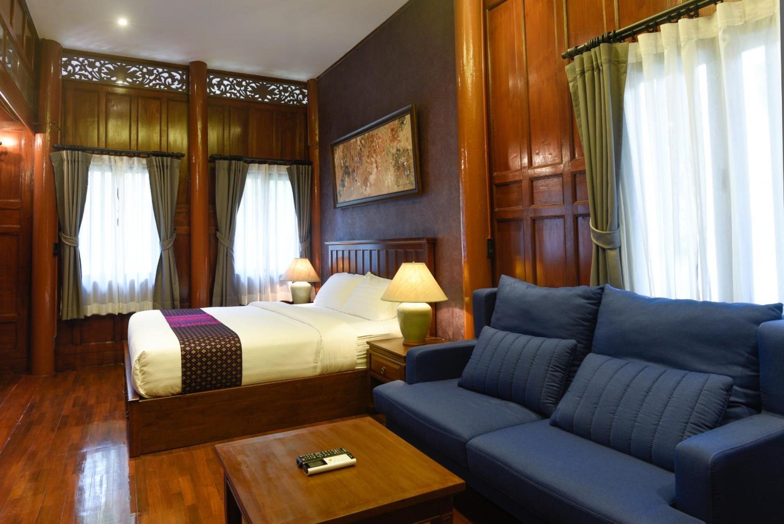 Deluxe King Room (Thai B) photo 3