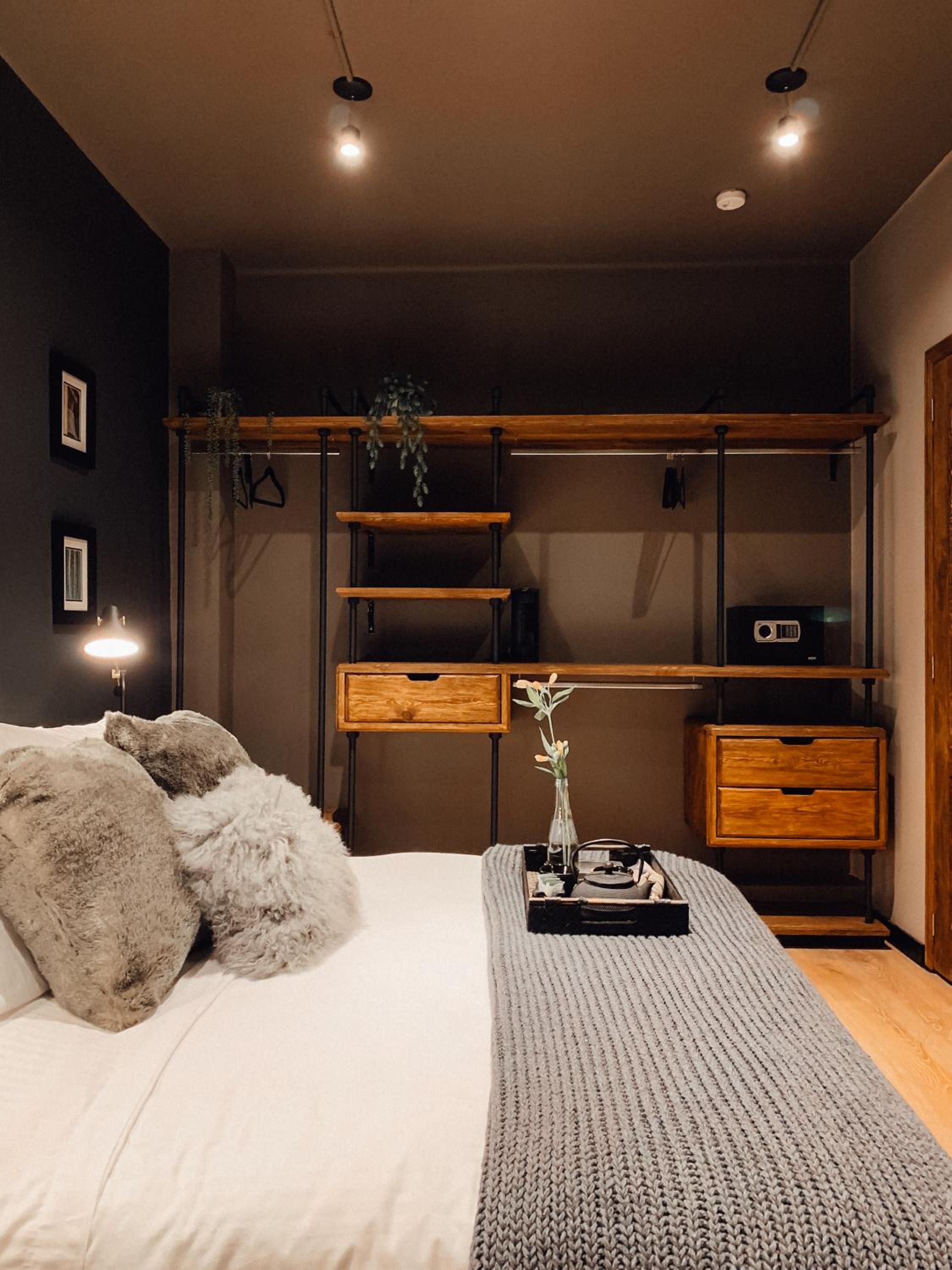 Deluxe Room - Photo 8
