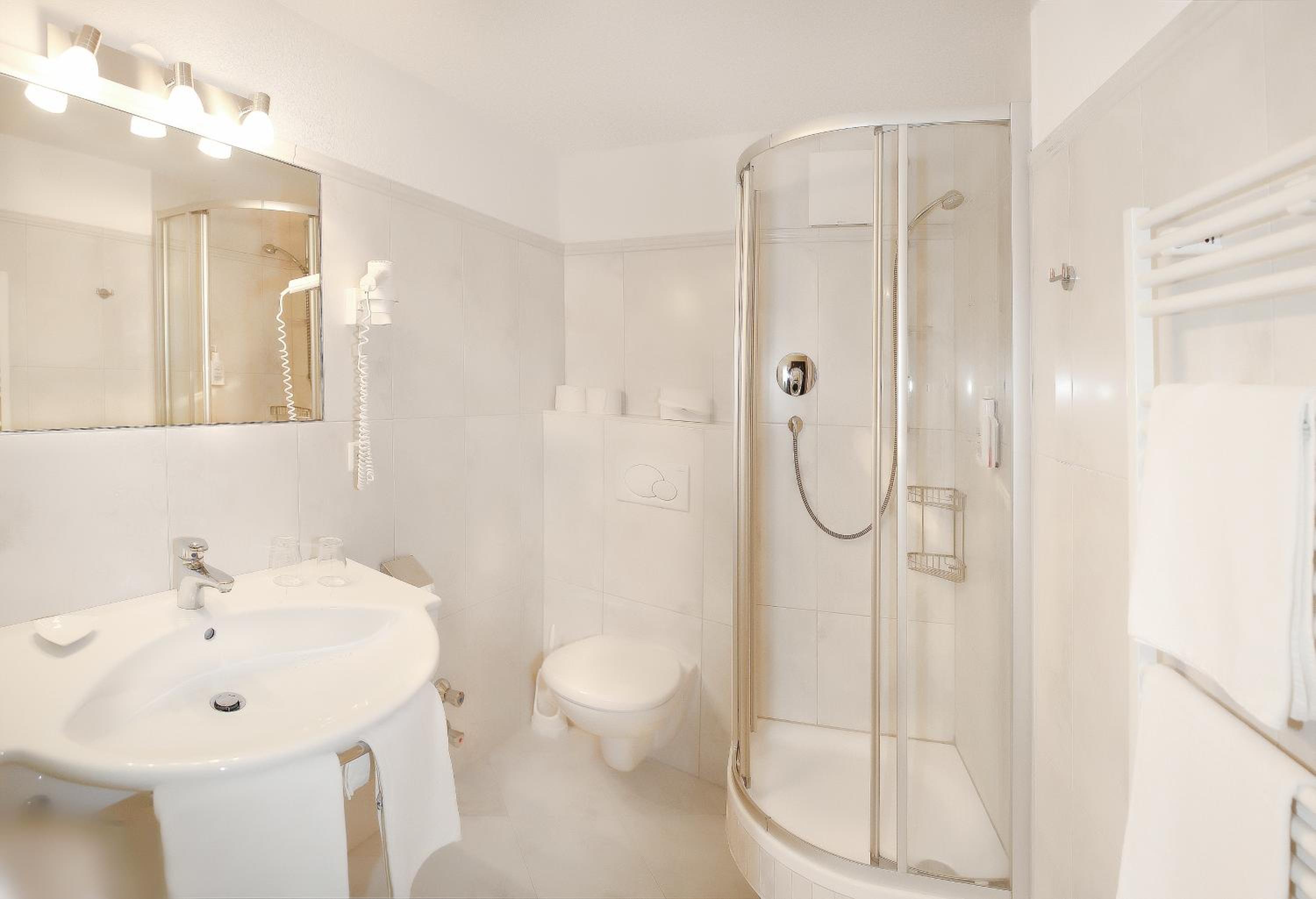 Junior Suite (2 Adults) - Photo 2