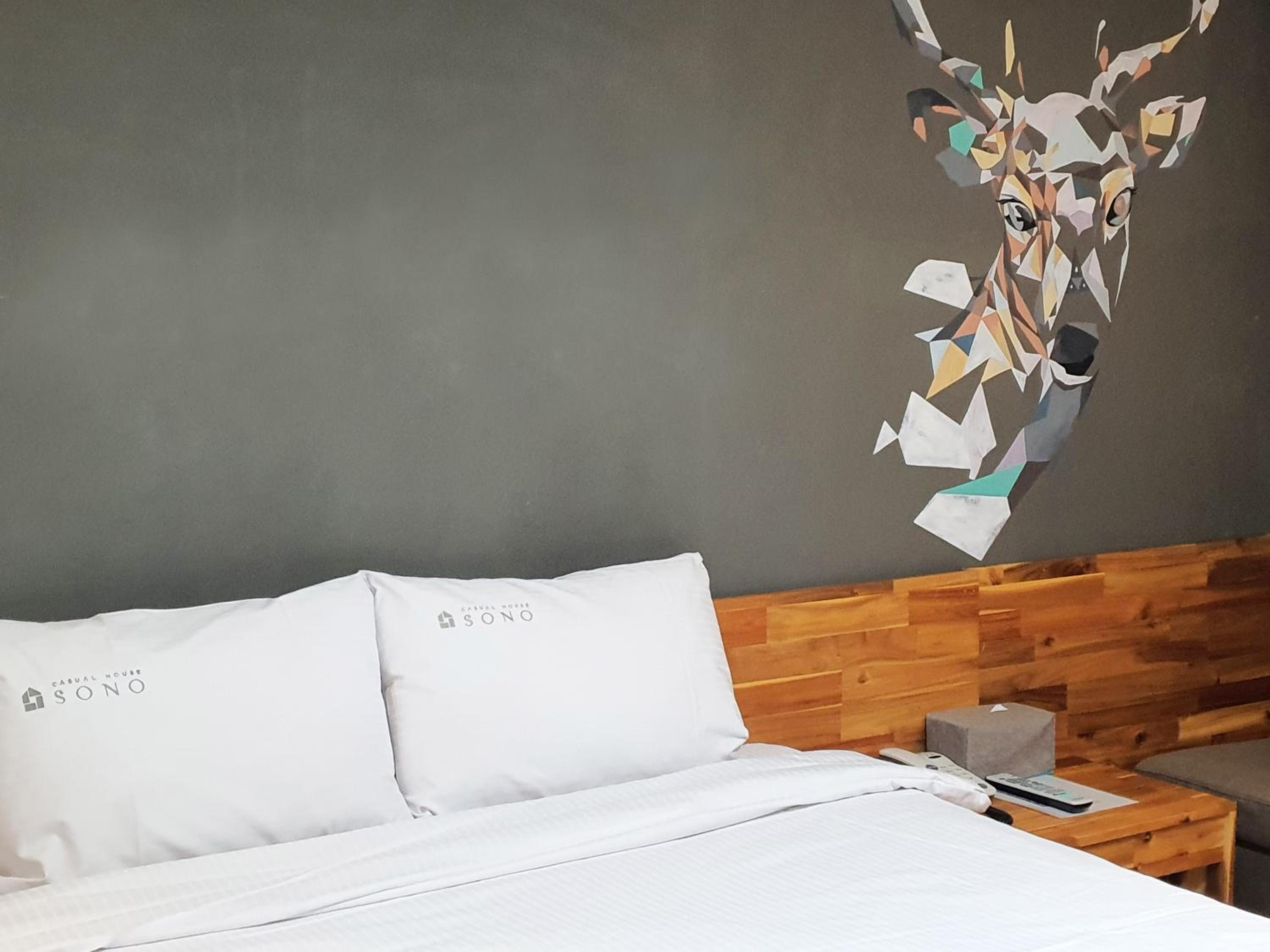 Standard Double Room - Photo 3