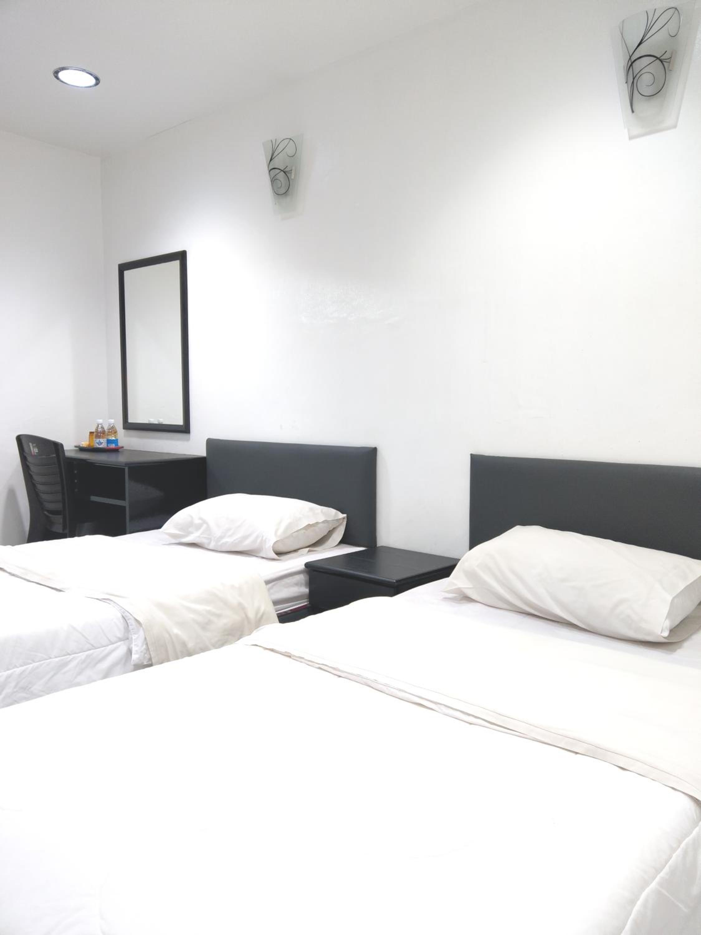 Twin Room with Bathroom