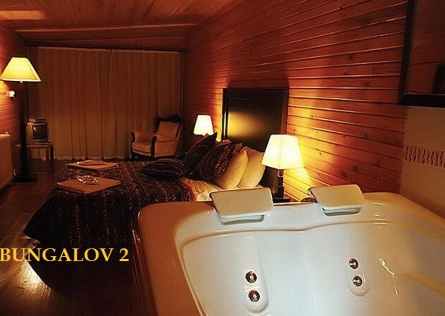 Bungalow with Jacuzzi - Photo 3