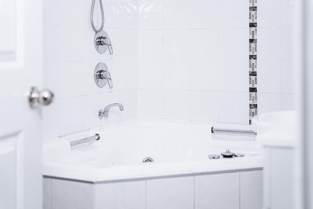 Daylesford Apartment with Spa Bath photo 3