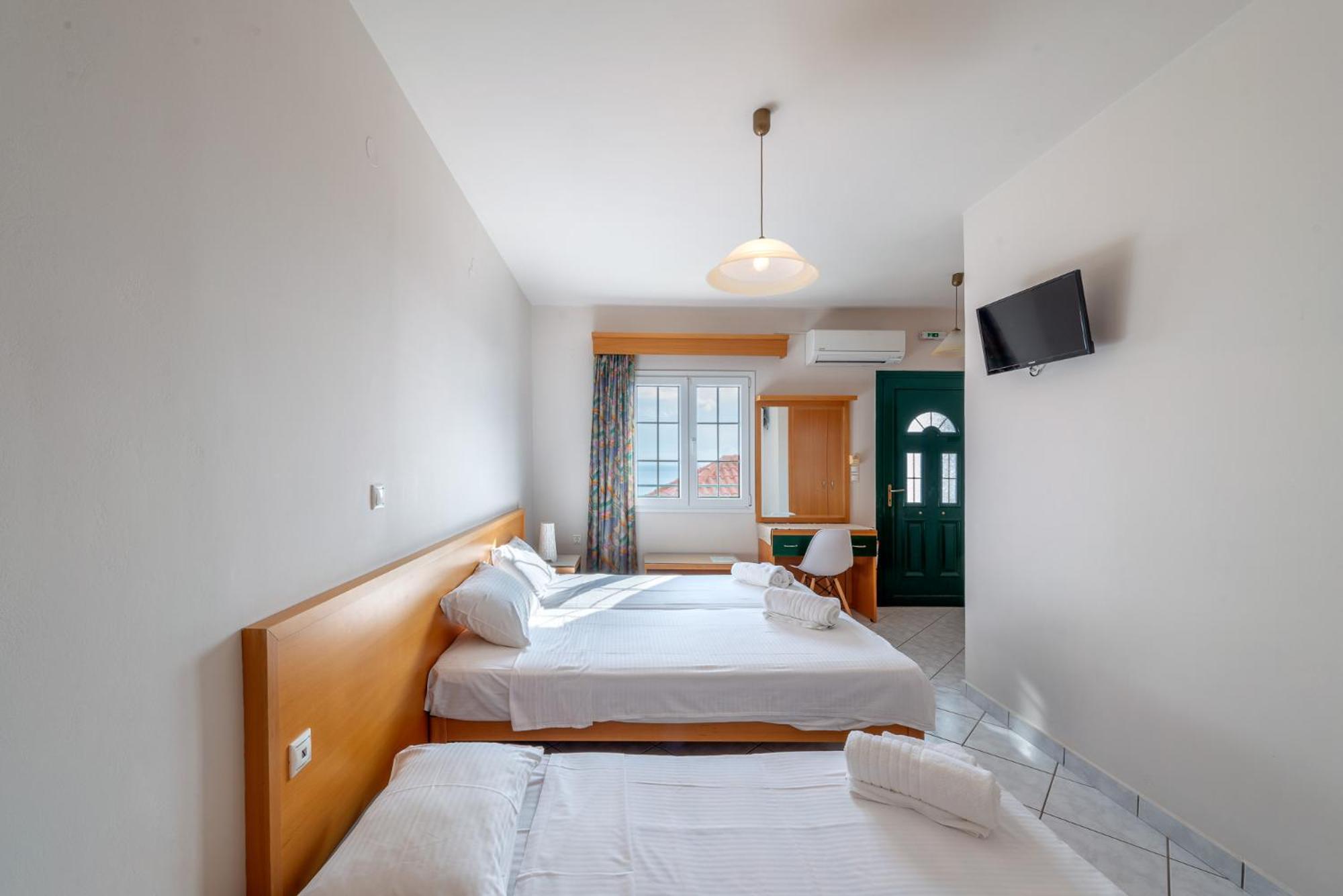 Triple Room photo 2