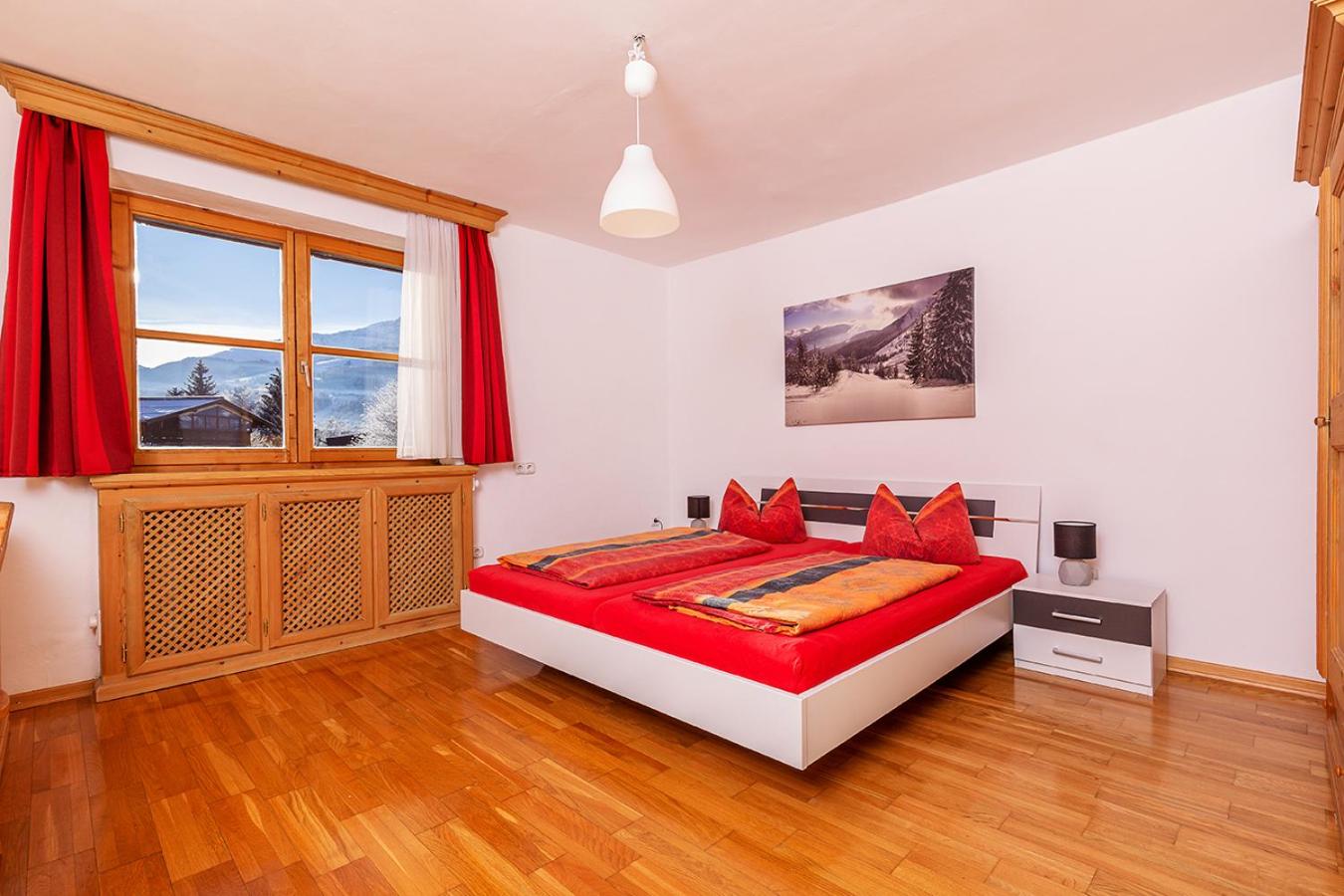 Two-Bedroom Apartment with Balcony photo 2