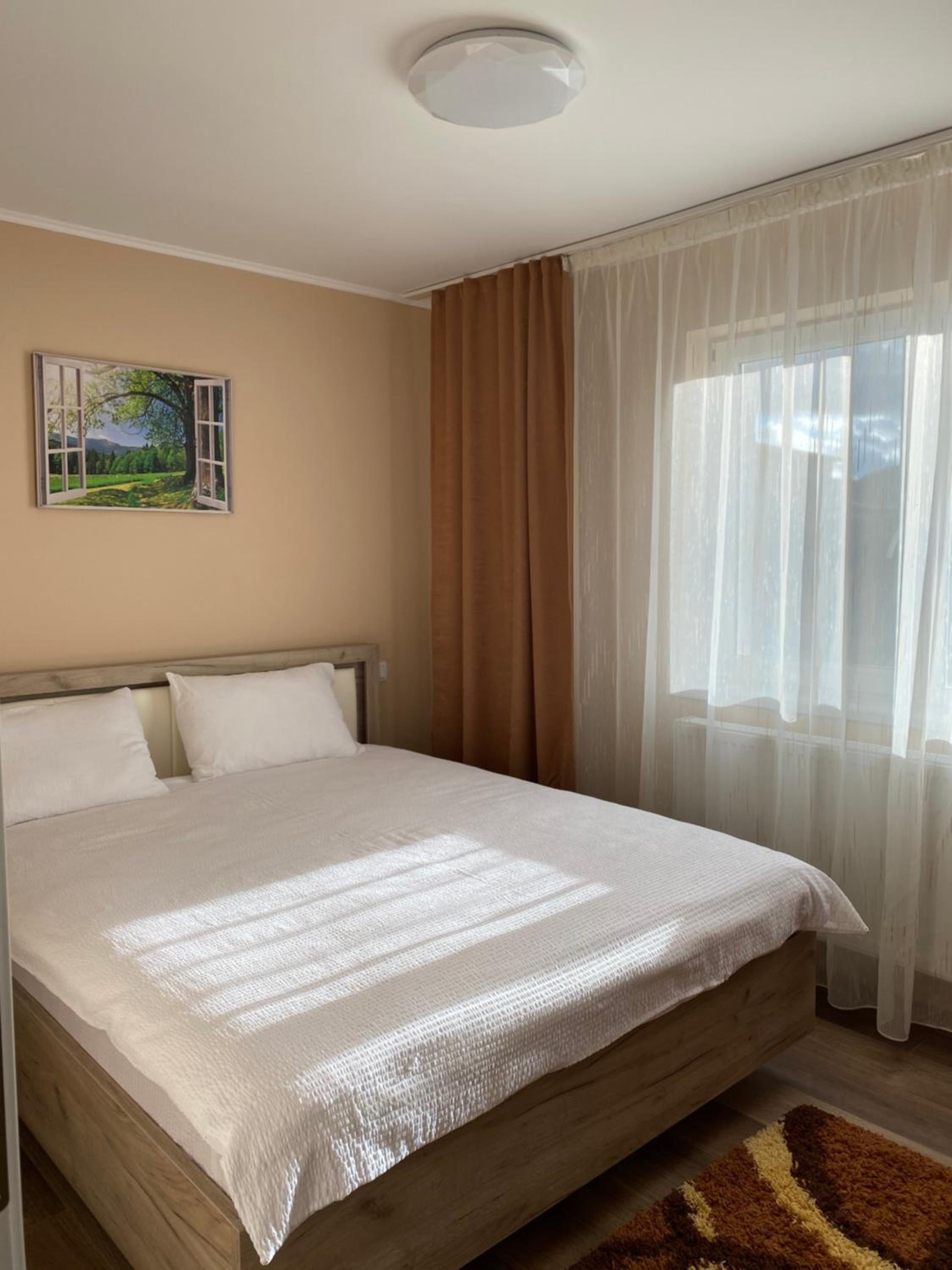 One-Bedroom Apartment - Photo 1